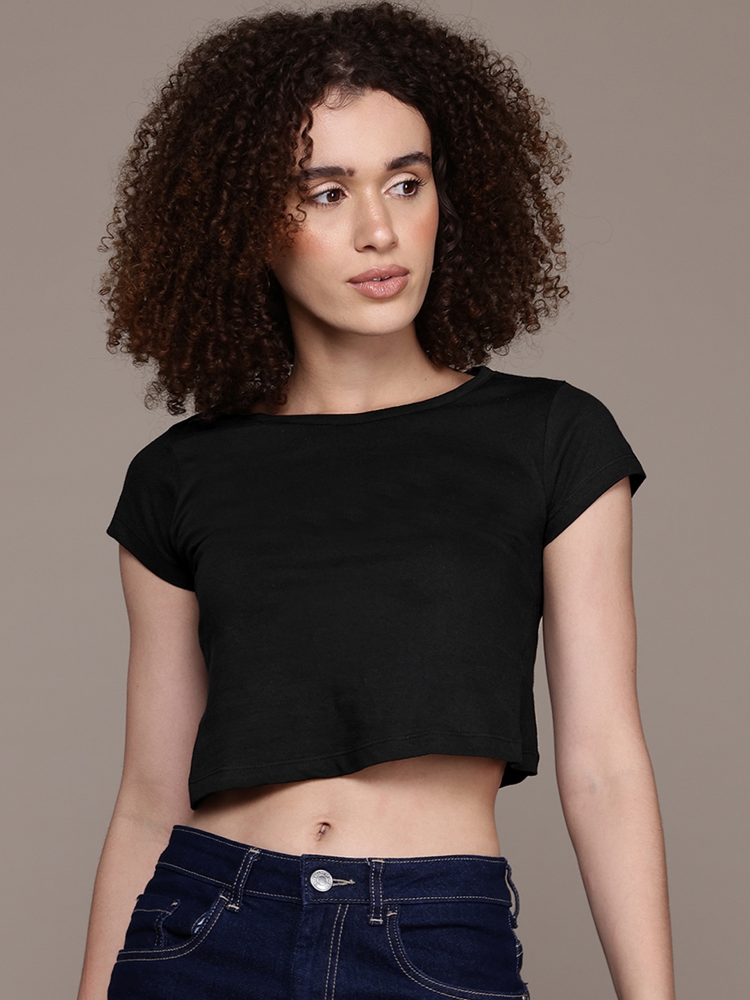 

The Roadster Lifestyle Co. Cotton Crop T-shirt, Black