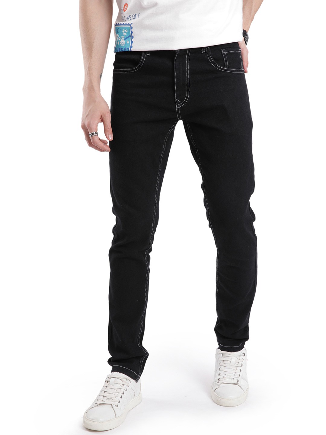 

WROGN Men Comfort Slim Fit Mildly Distressed Jeans, Black