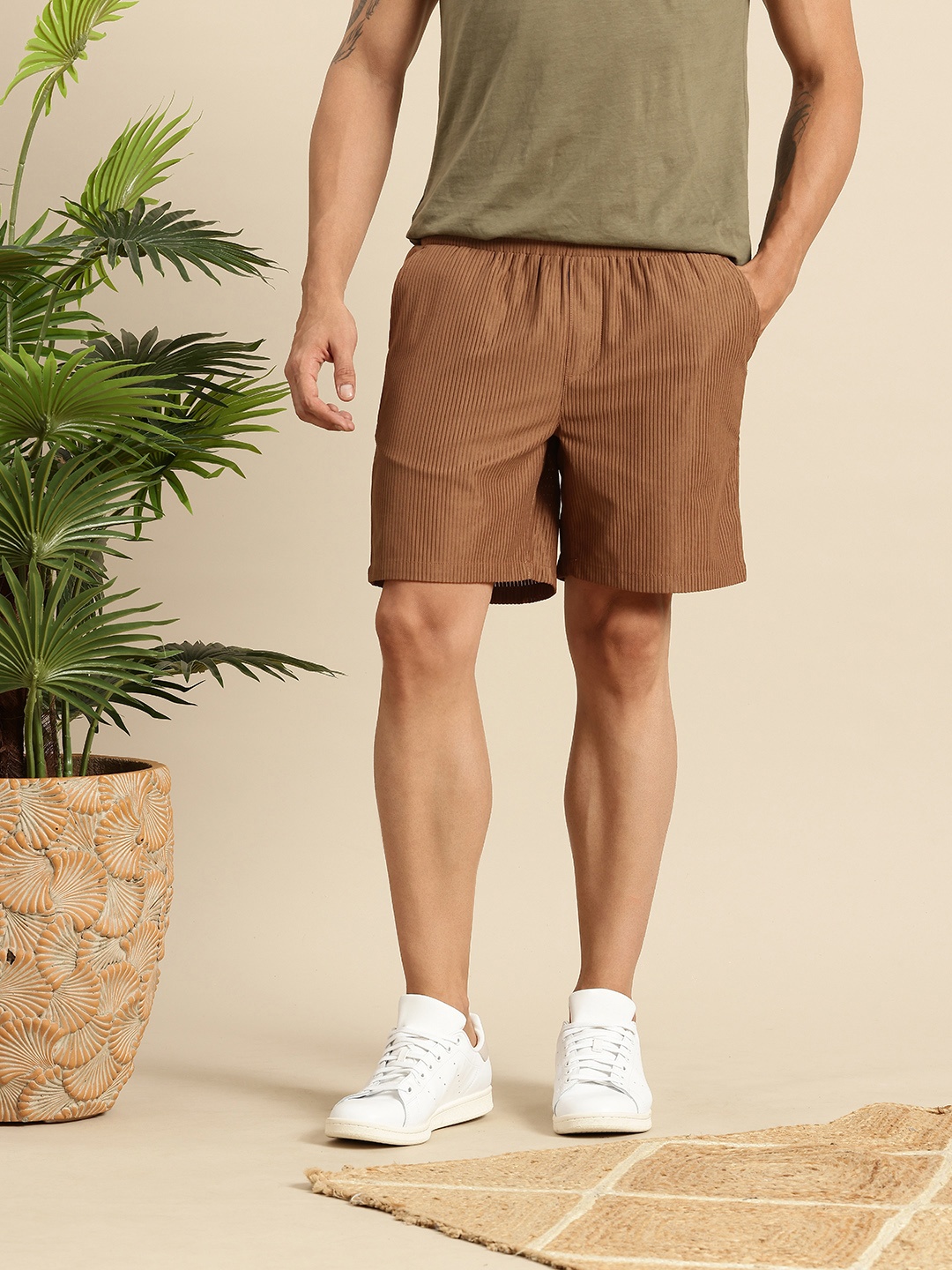 

Mast & Harbour Men Ribbed Relaxed Fit Shorts, Brown