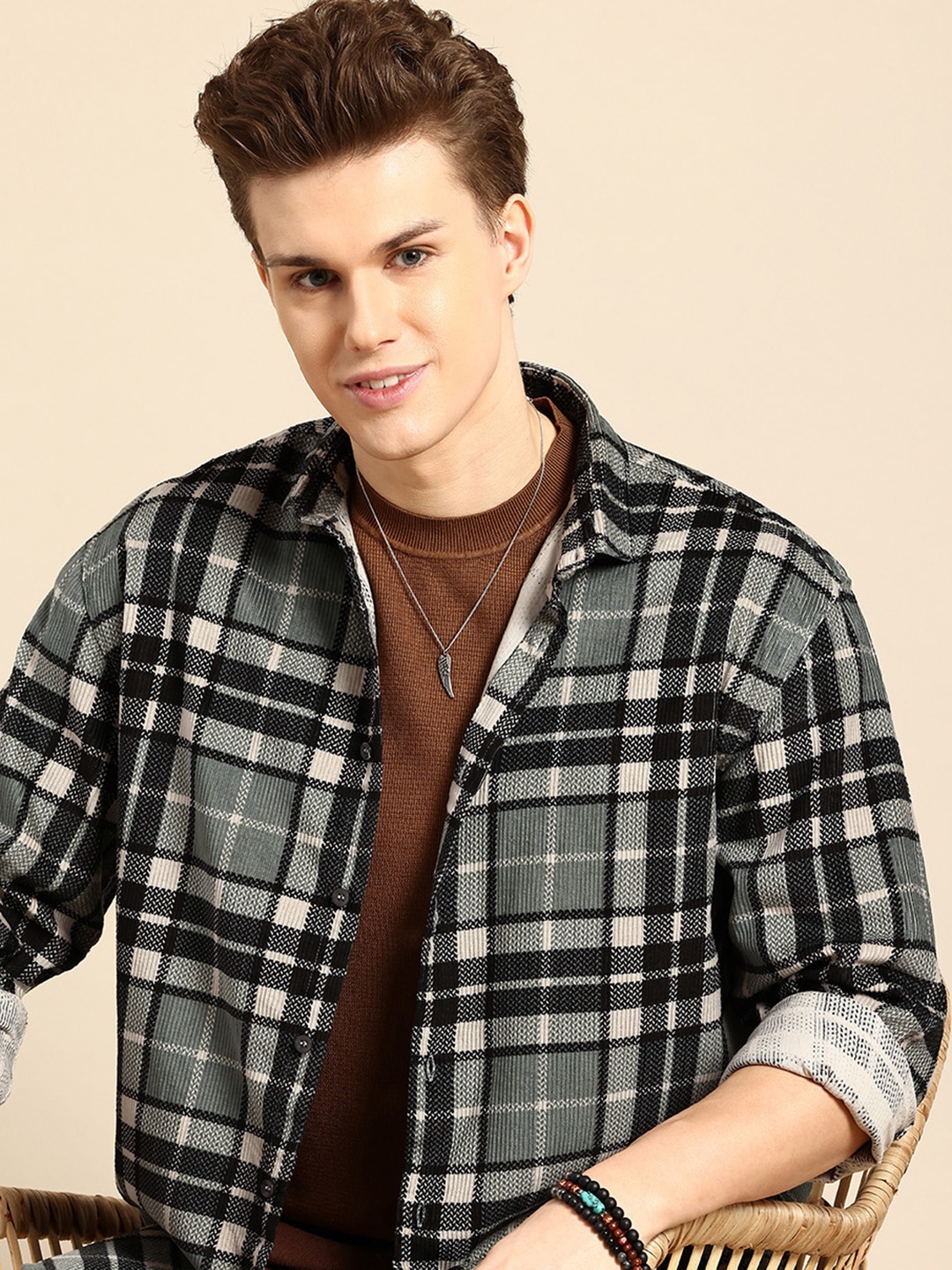 

Mast & Harbour Pure Cotton Corduroy Opaque Checked Relaxed Fit Casual Shirt, Green