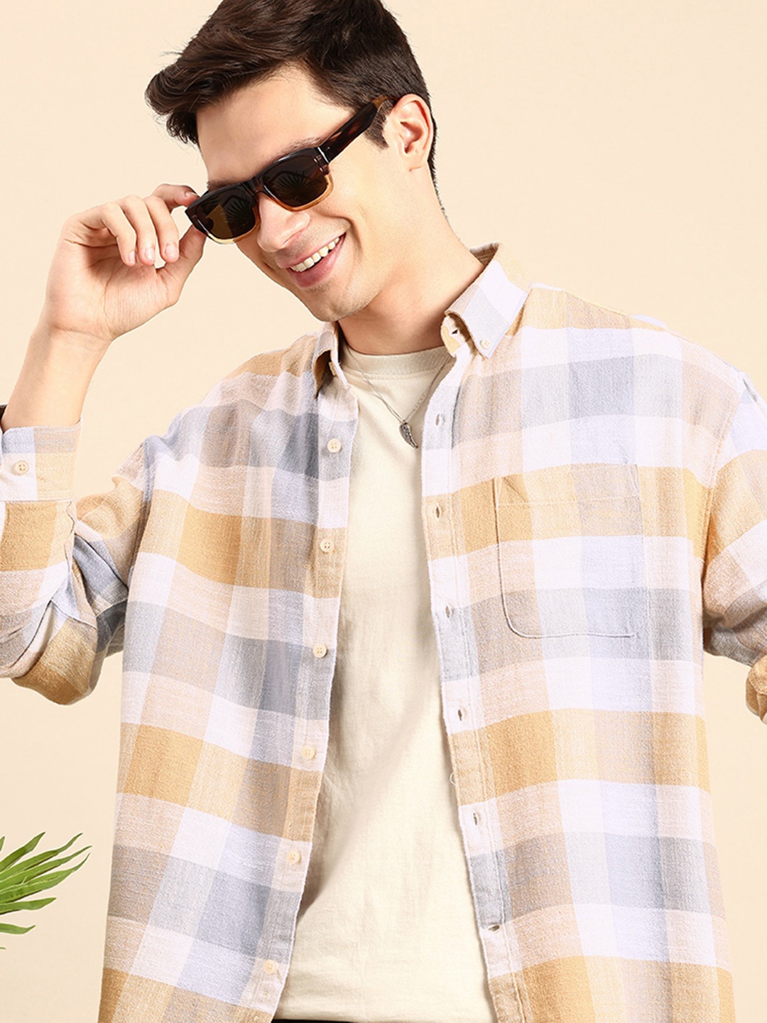 

Mast & Harbour Checked Button-Down Collar Relaxed Fit Pure Cotton Casual Shirt, Off white