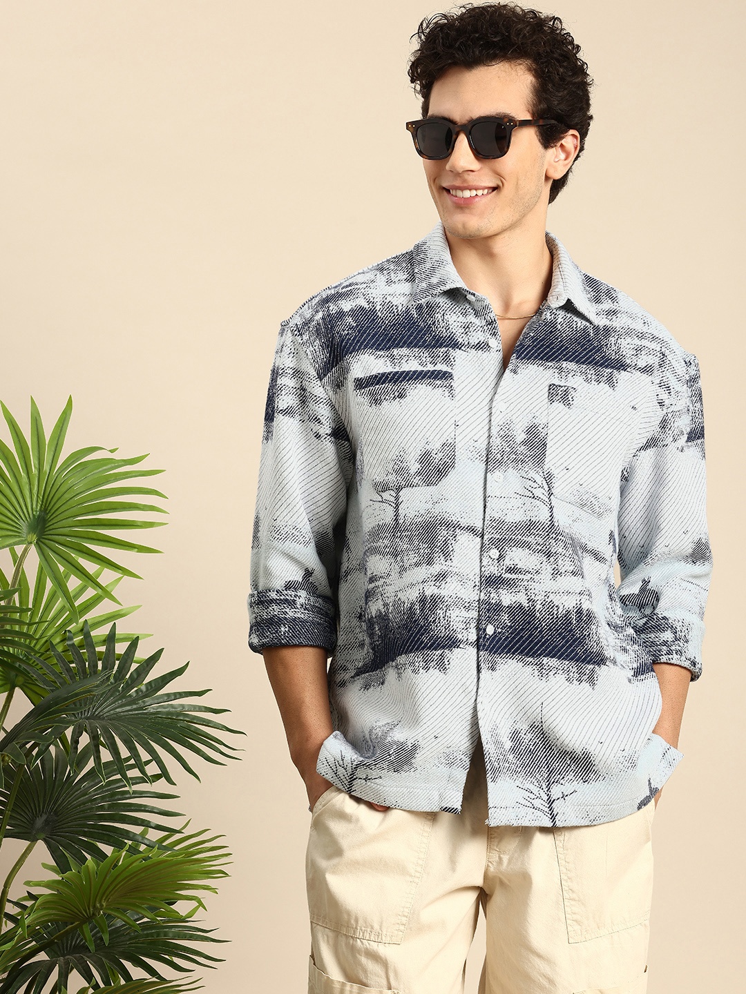 

Mast & Harbour Abstract Self Designed Casual Relaxed Fit Shackets, White
