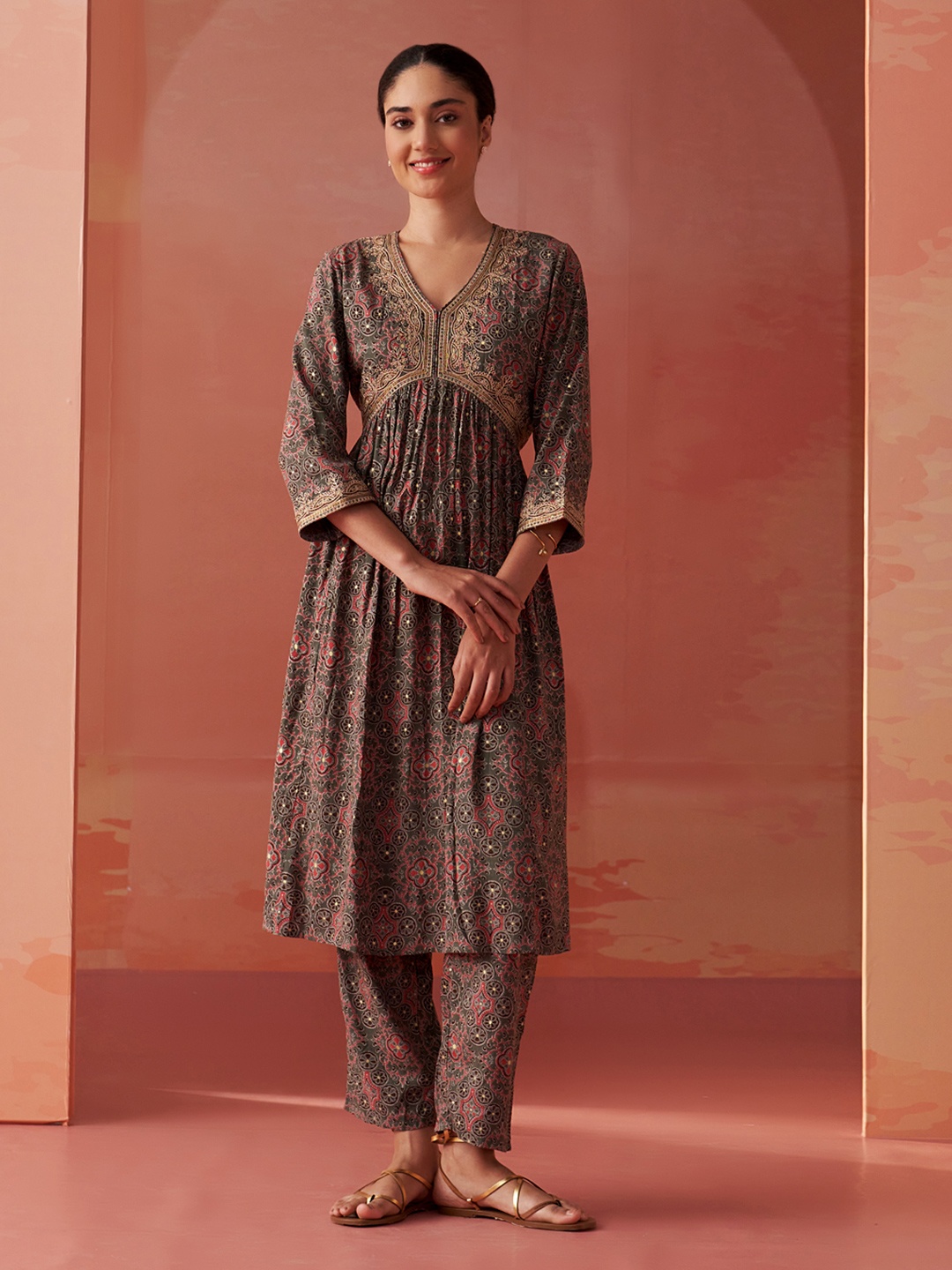 

Lakshita Printed Tunic With Trousers Co-Ords, Grey