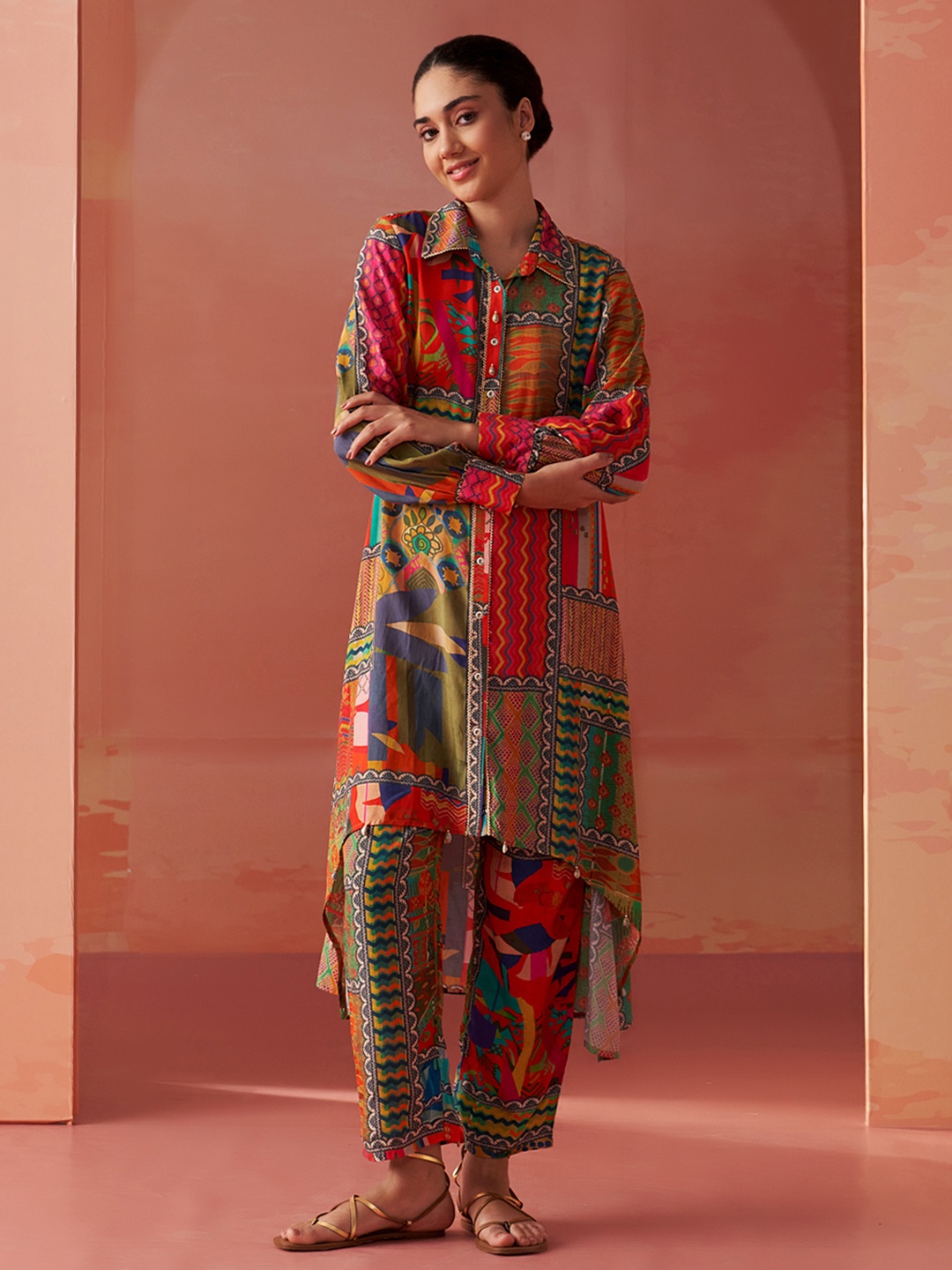

Lakshita Abstract Printed Tunic & Trouser Co-Ords, Green