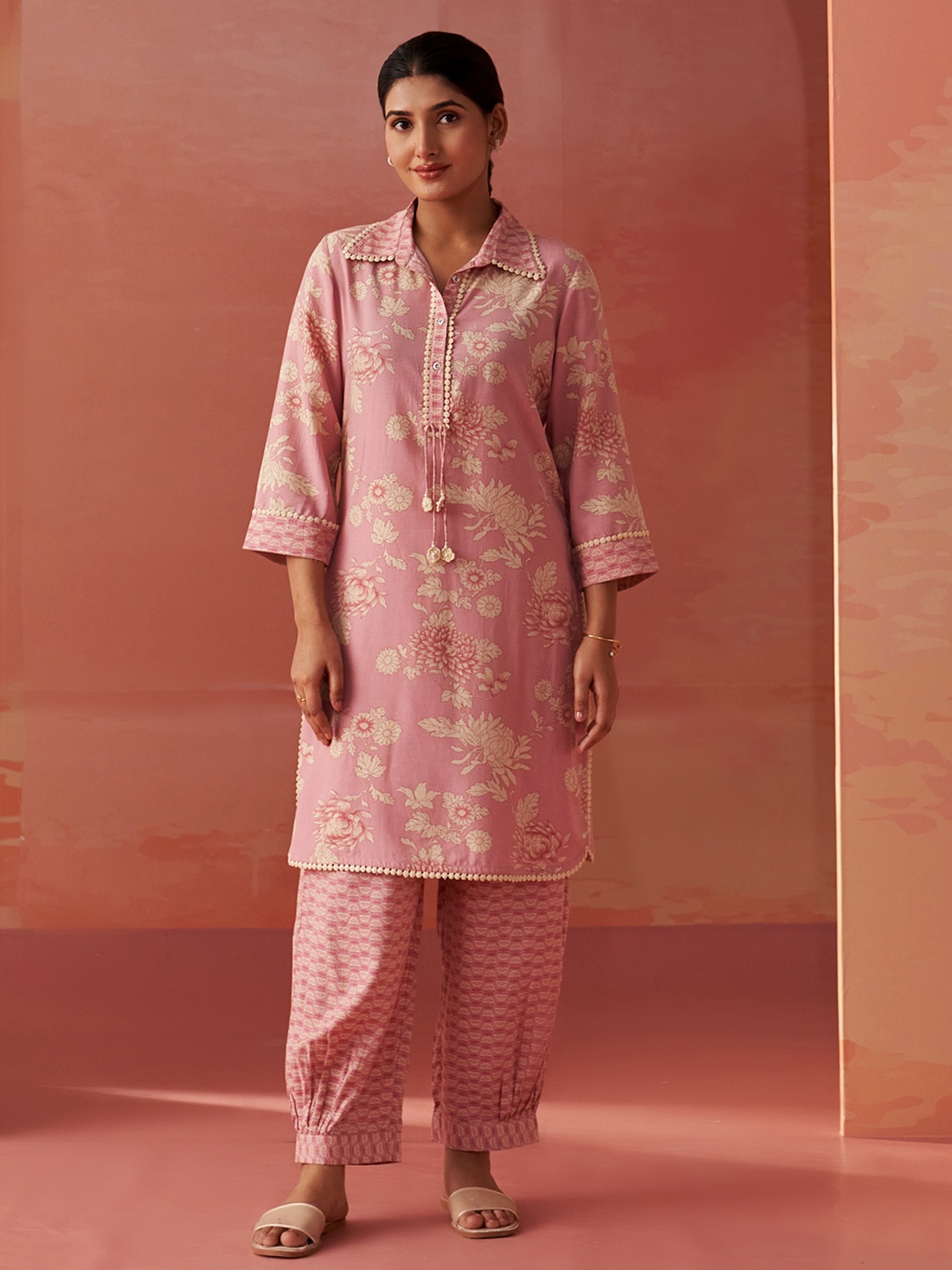 

Lakshita Floral Printed Tunic & Trousers Co-Ord Set, Pink