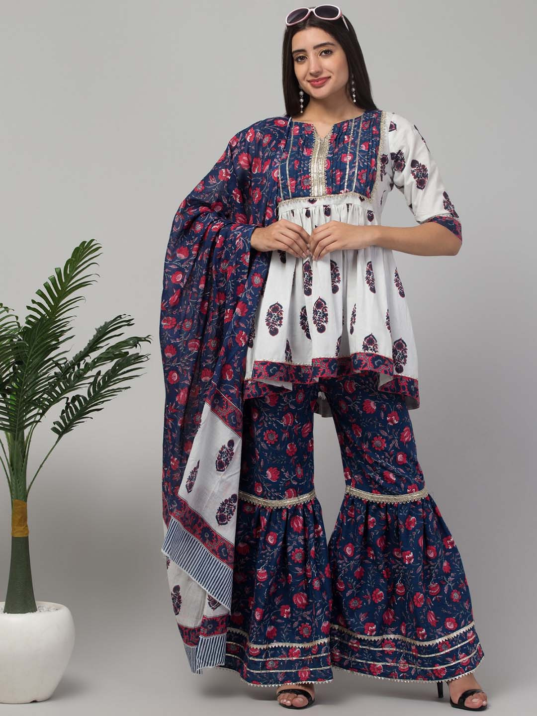 

BESTIC FASHION Women Floral Printed Regular Pure Cotton Kurta with Pyjamas & With Dupatta, Navy blue