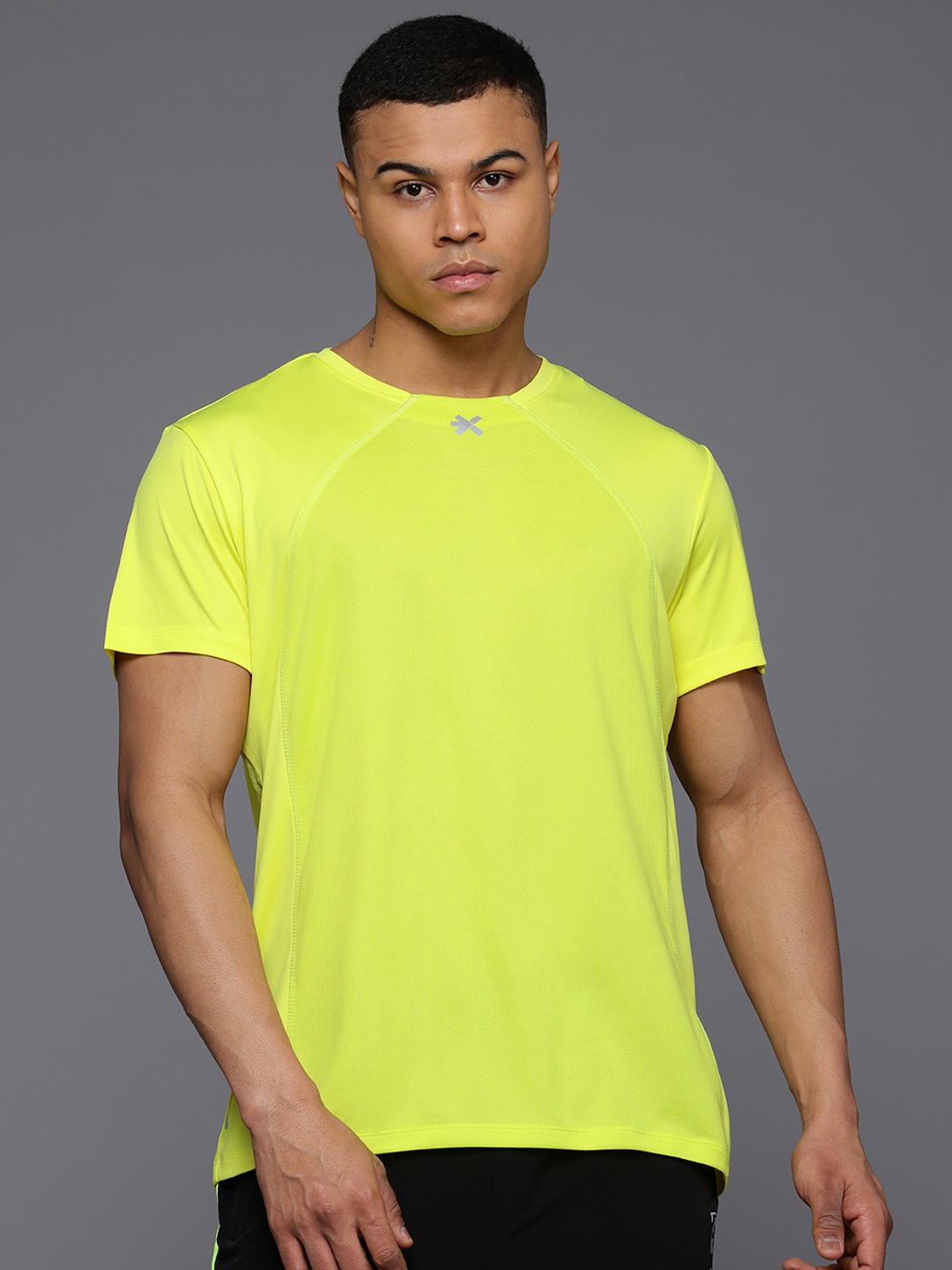 

HRX by Hrithik Roshan Men Rapid-Dry Training T-shirt, Fluorescent green