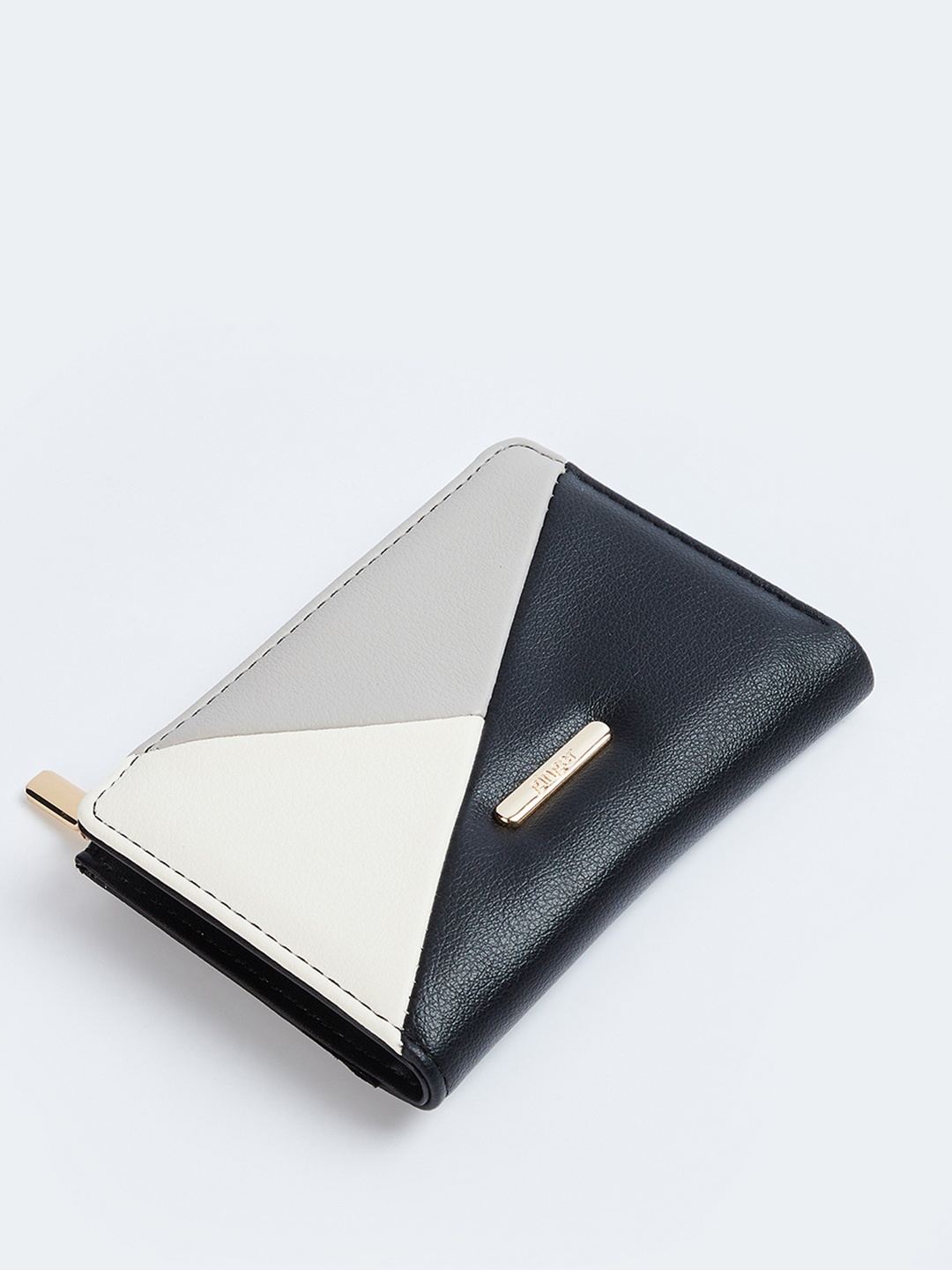 

Ginger by Lifestyle Women Colourblocked Two Fold Wallet, Black