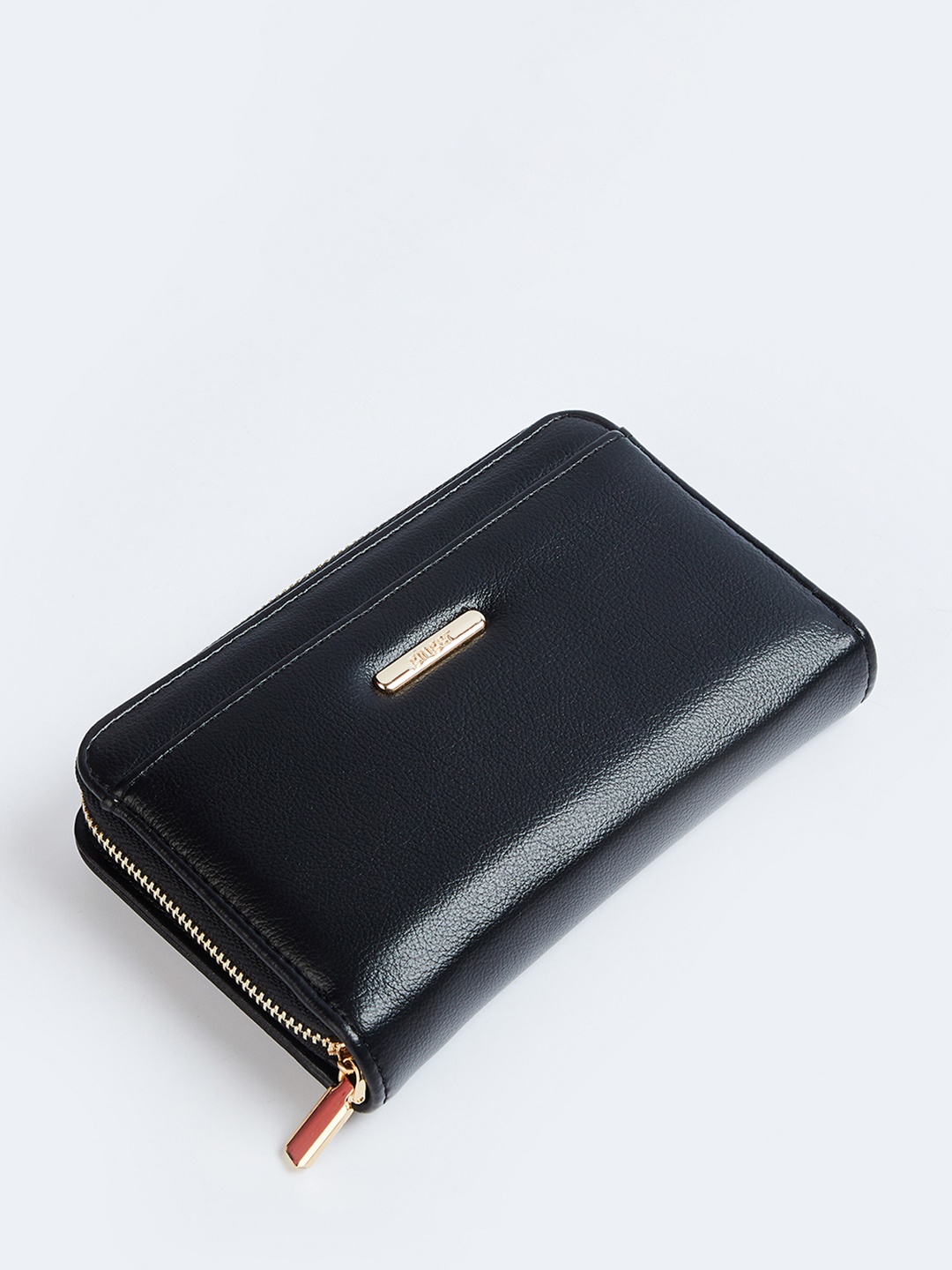 

Ginger by Lifestyle Women Zip Around Wallet, Black