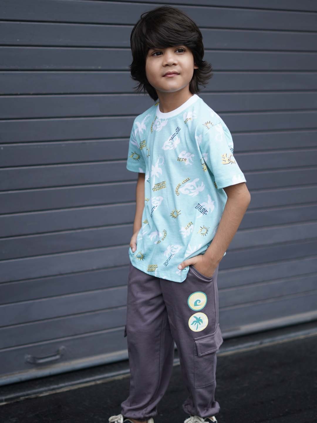 

Nap Chief Kids Unisex Tropical Printed Pure Cotton T-shirt with Cargo Joggers, Turquoise blue