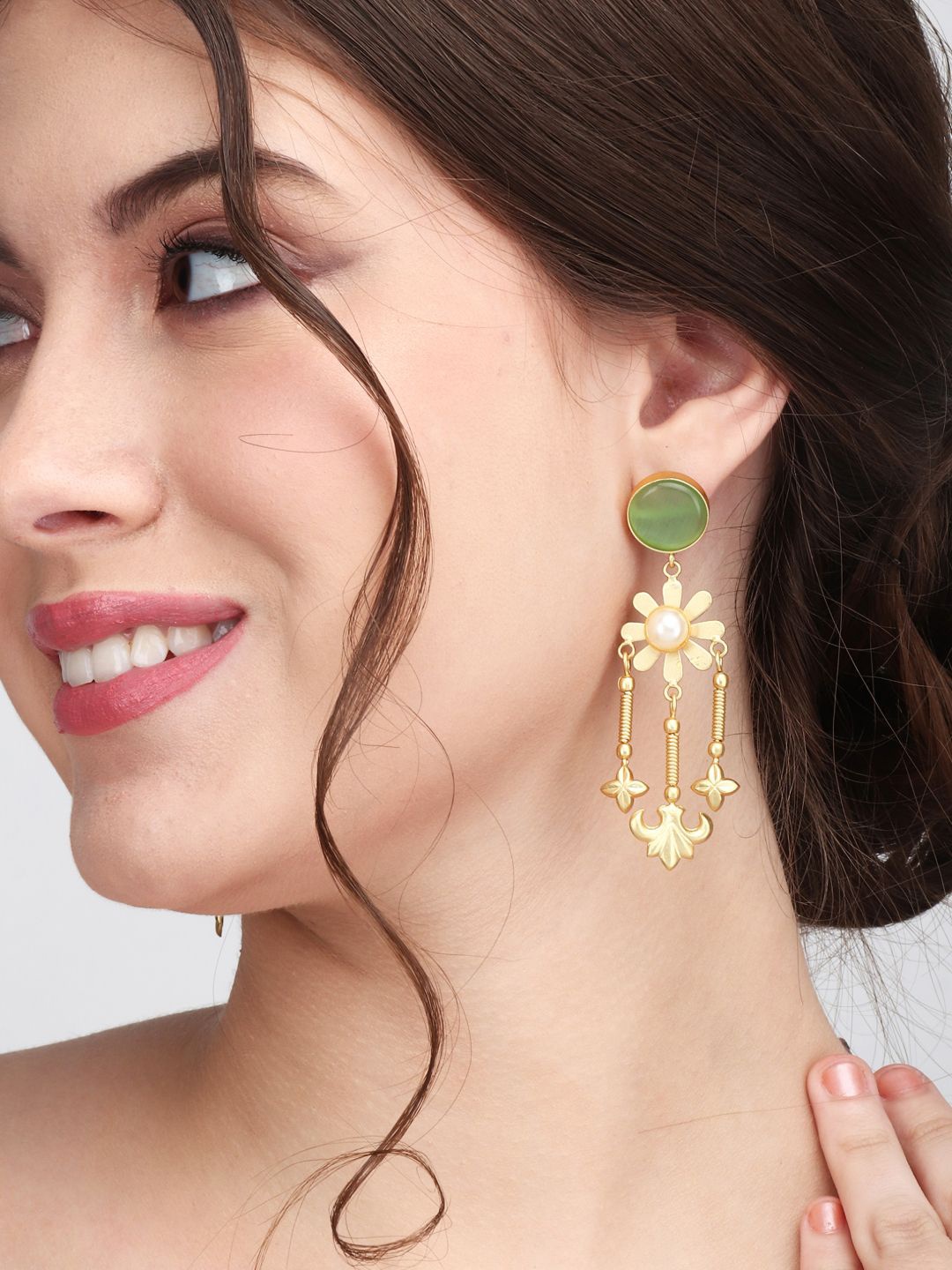

Anvik Contemporary Drop Earrings, Gold