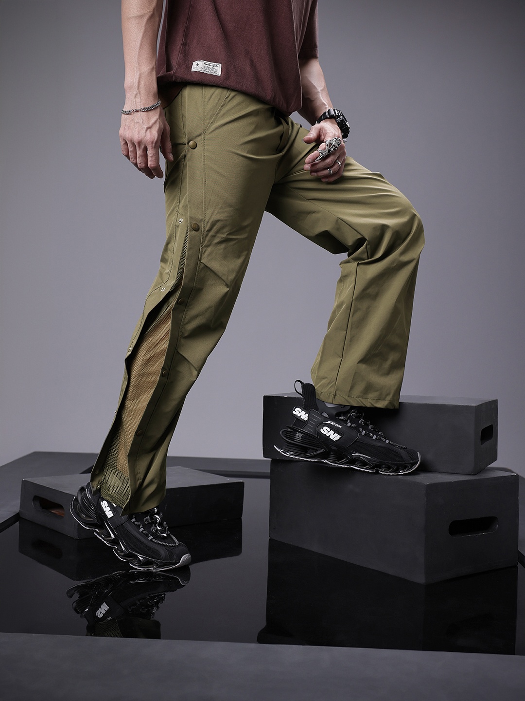

SOKO STREET Men Regular Fit Trousers, Olive