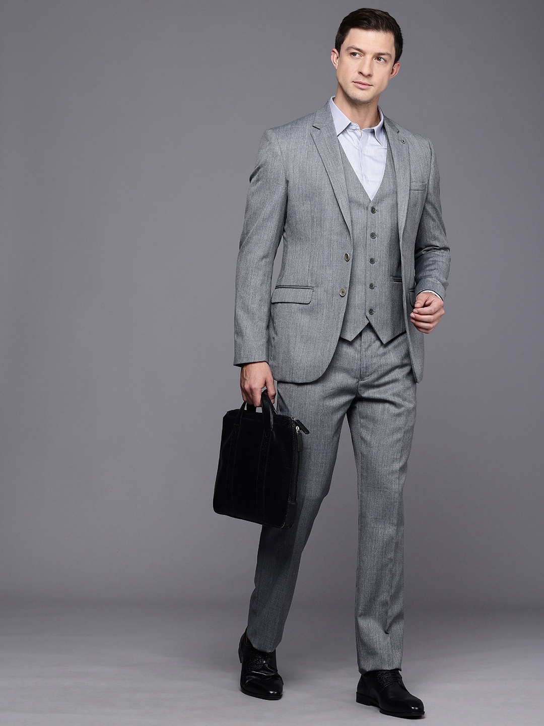 

Raymond Solid Single Breasted Contemporary Fit 3 Piece Formal Suits, Grey