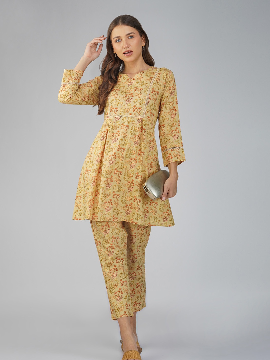

Bindigasm Floral Printed Round Neck Tunic Top With Trousers Co-Ords, Yellow