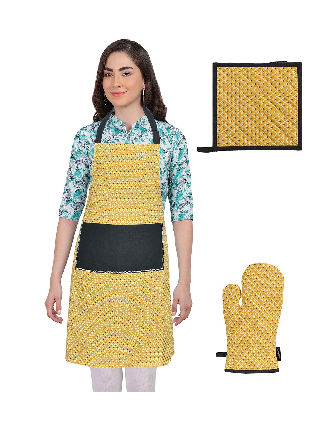 

Ode & Cleo Yellow & White 3 Pieces Printed Cotton Apron With Glove & Pot Holder