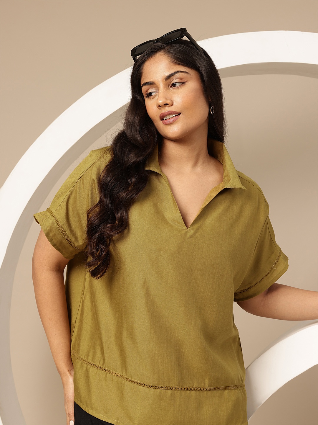 

Sztori Plus-Size Extended Sleeves Top with Lace-Insert, Olive