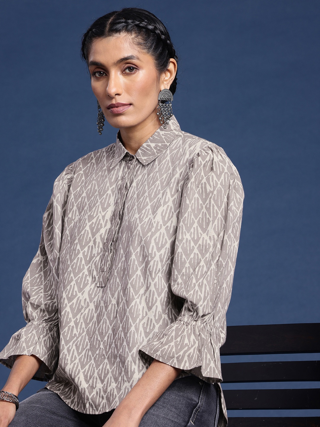 

Taavi Printed Bell Sleeves Pure Cotton Kashish Shirt Style Top, Grey