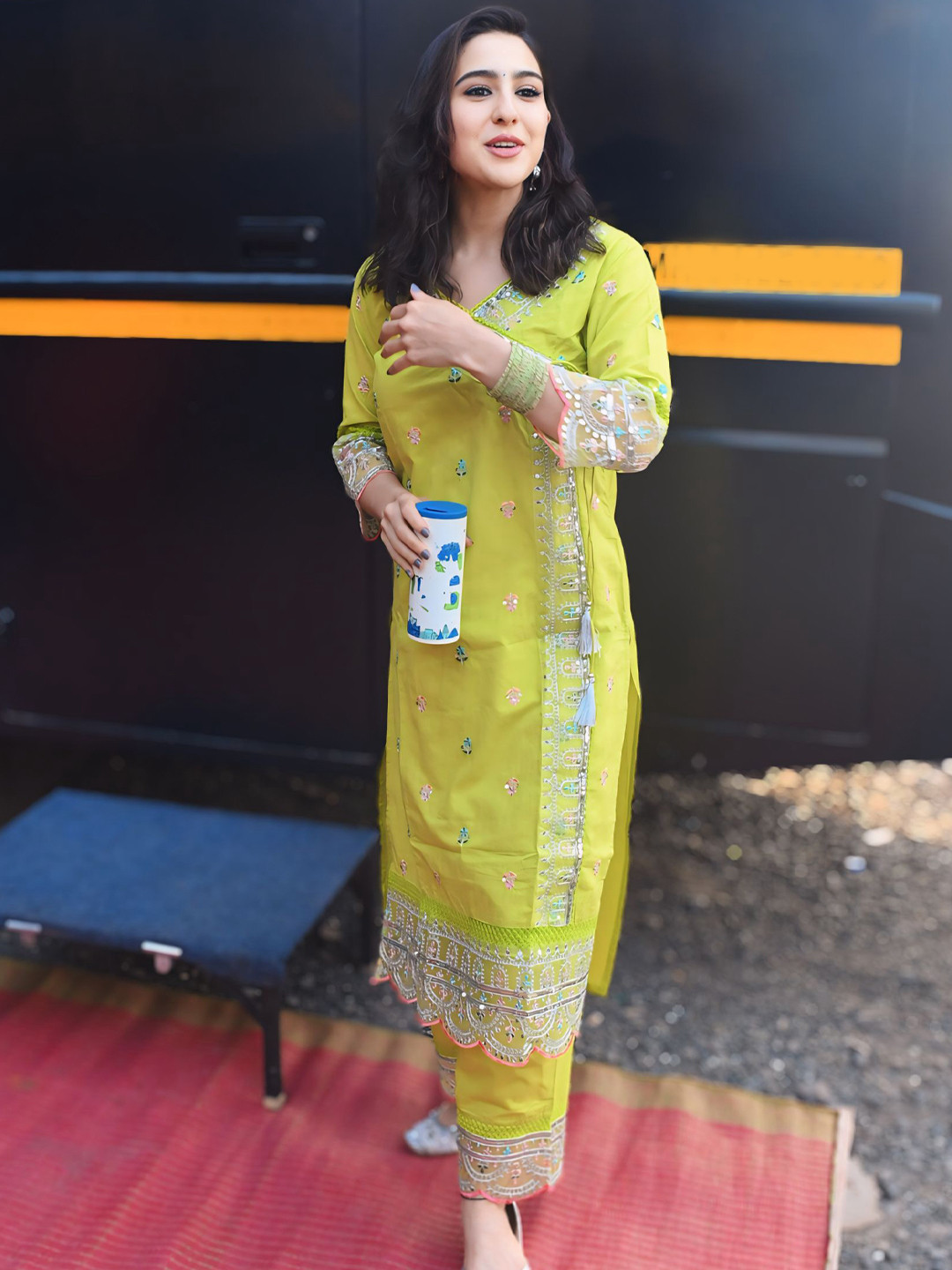 

FASHOR Women Ethnic Motifs Embroidered Regular Pure Cotton Kurta with Palazzos, Lime green