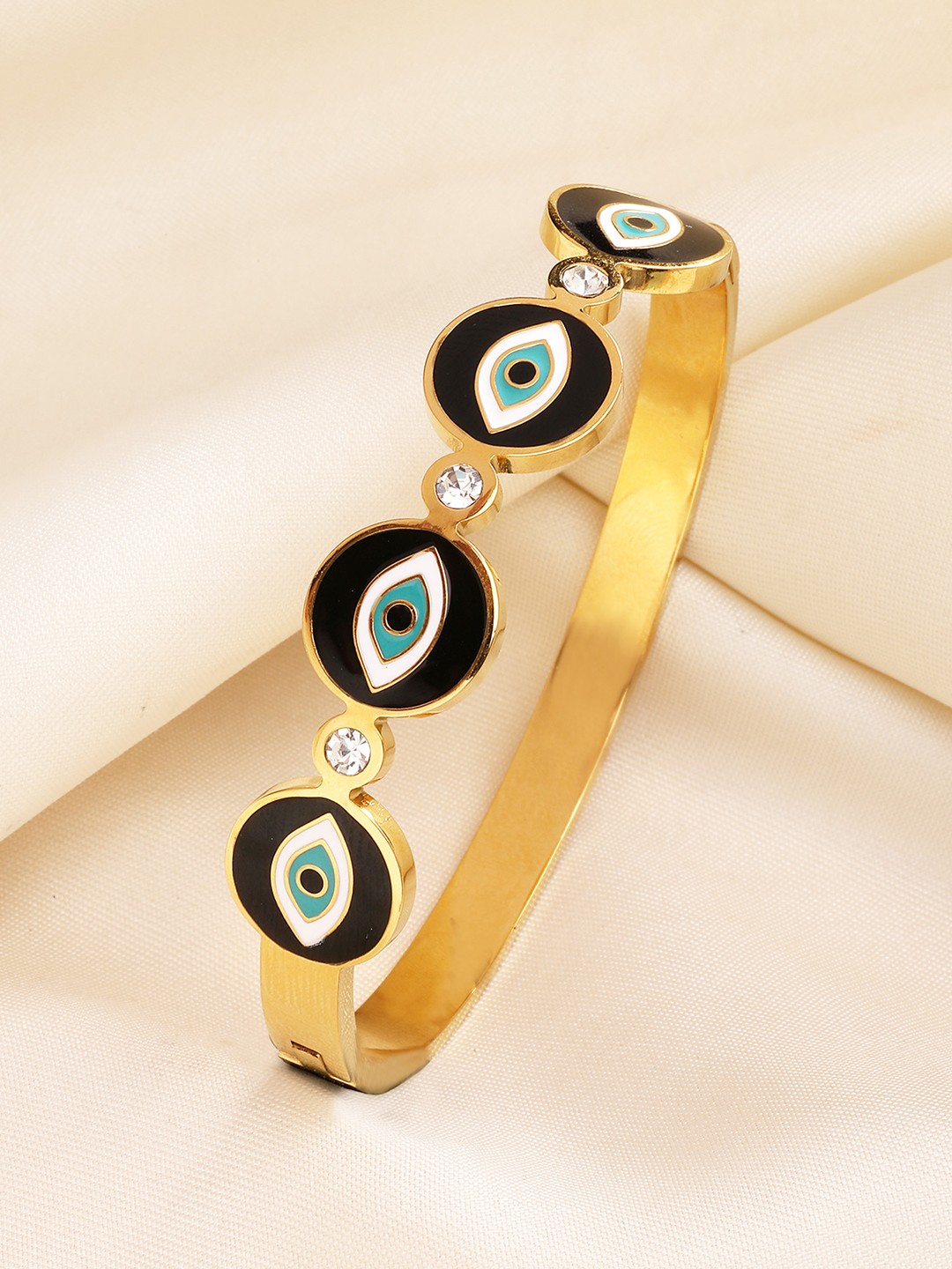 

Bohey by KARATCART Women Gold-Plated Bangle-Style Bracelet