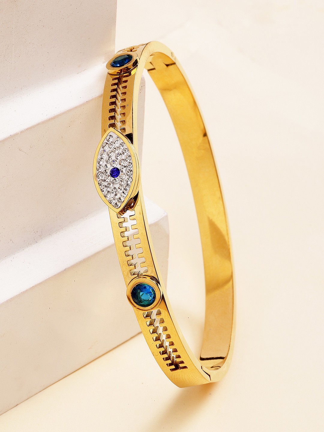 

Bohey by KARATCART Women Cubic Zirconia Gold-Plated Bangle-Style Bracelet