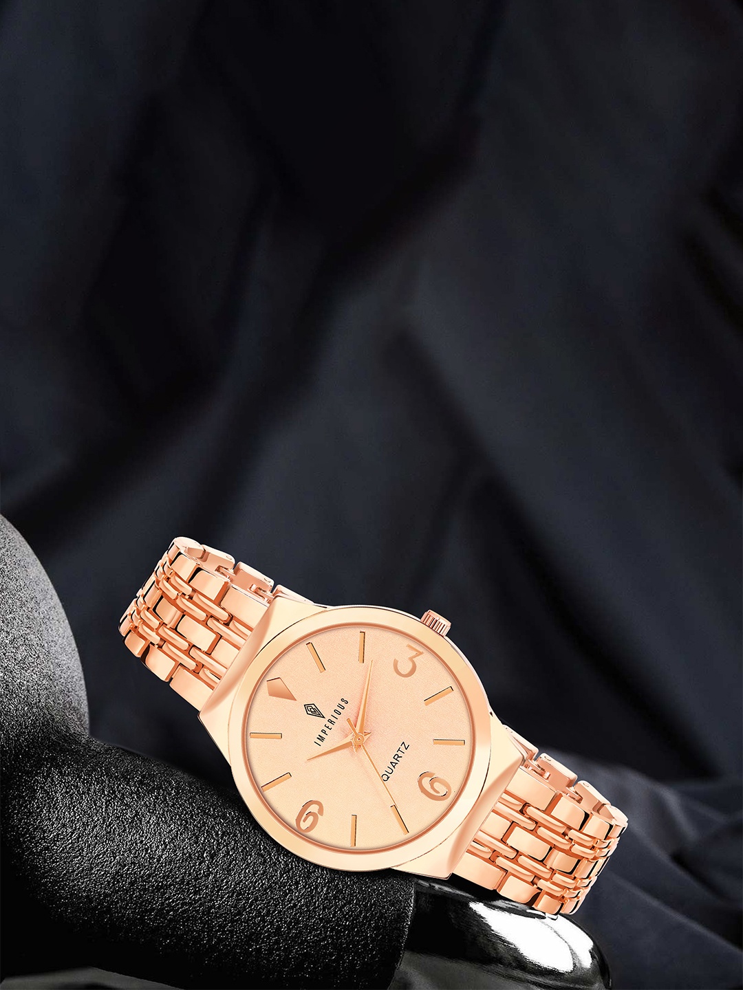 

Imperious- The Royal Way Women Dial & S S Bracelet Style Straps Analogue Chronograph Watch, Gold