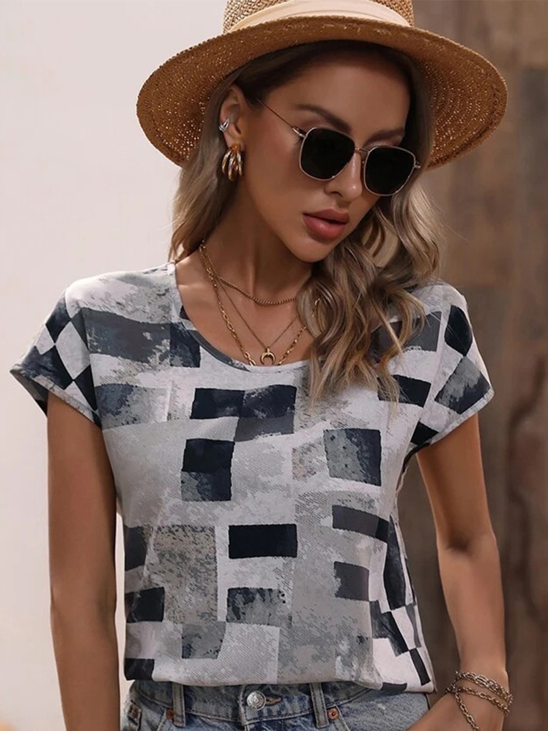 

HERE&NOW Geometric Printed Extended Sleeves Top, Grey
