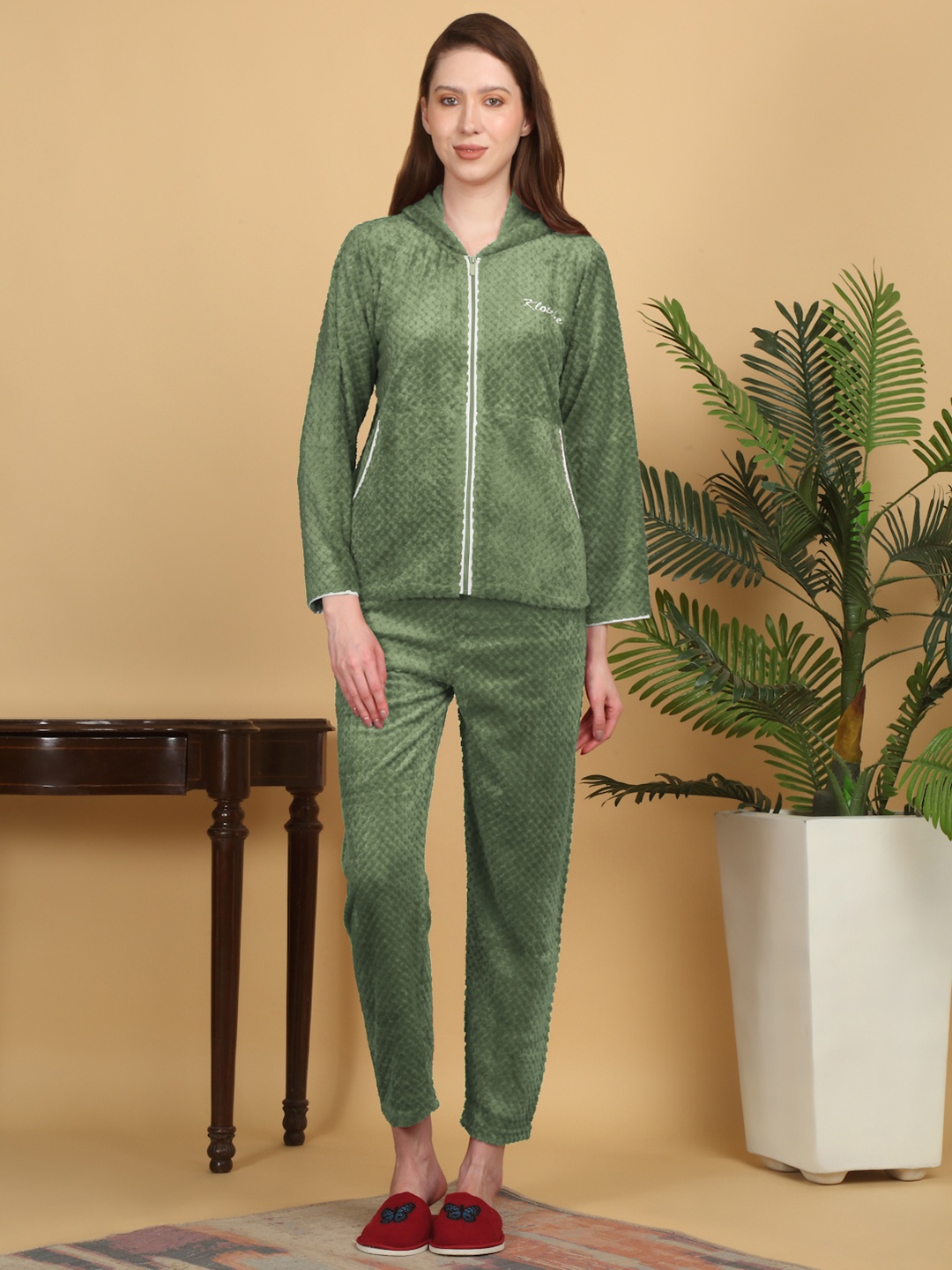 

KLOTTHE Women Night suit, Green