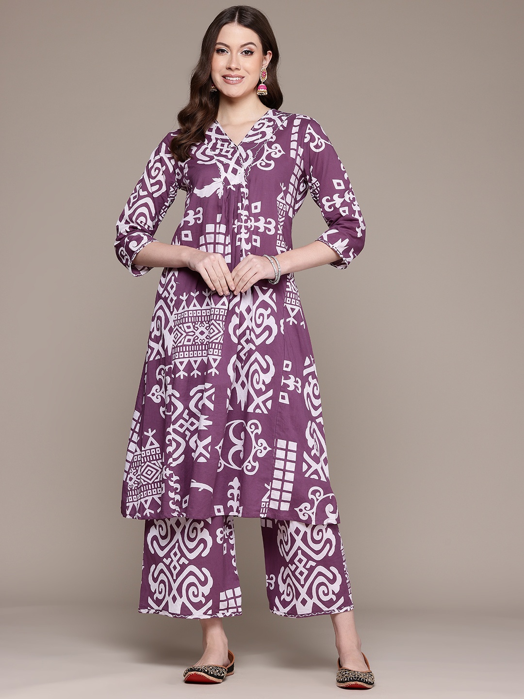 

Readiprint Tribal Printed Pleated Thread Work Pure Cotton Kurta with Trousers, Purple