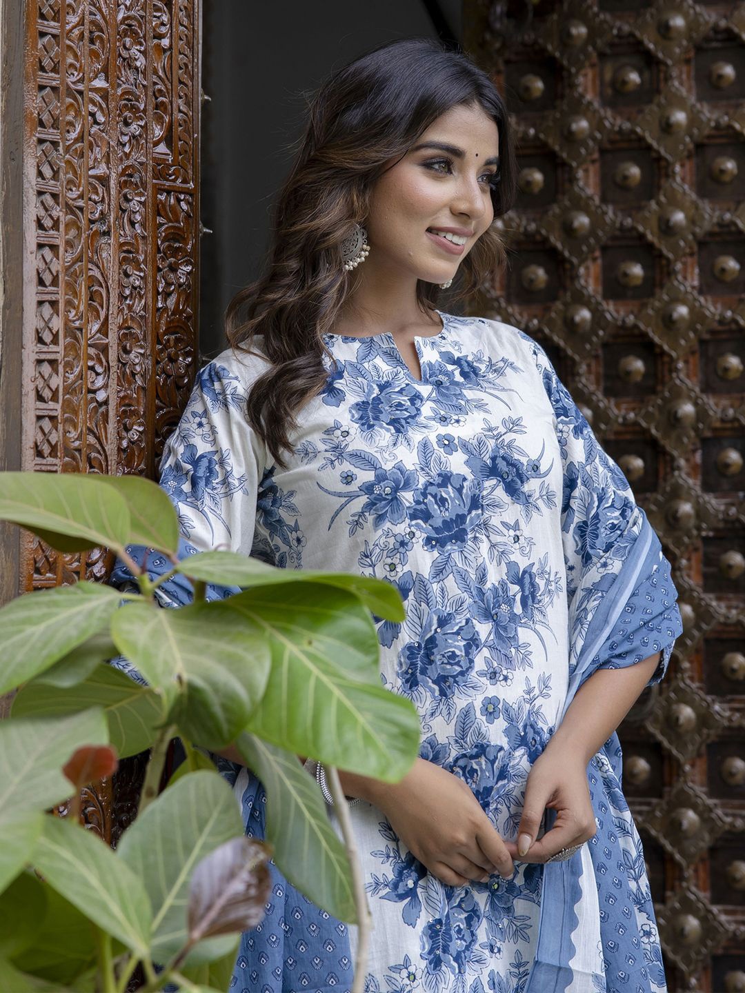 

Readiprint Women Floral Printed Regular Thread Work Pure Cotton Kurta with Trousers & With Dupatta, Grey