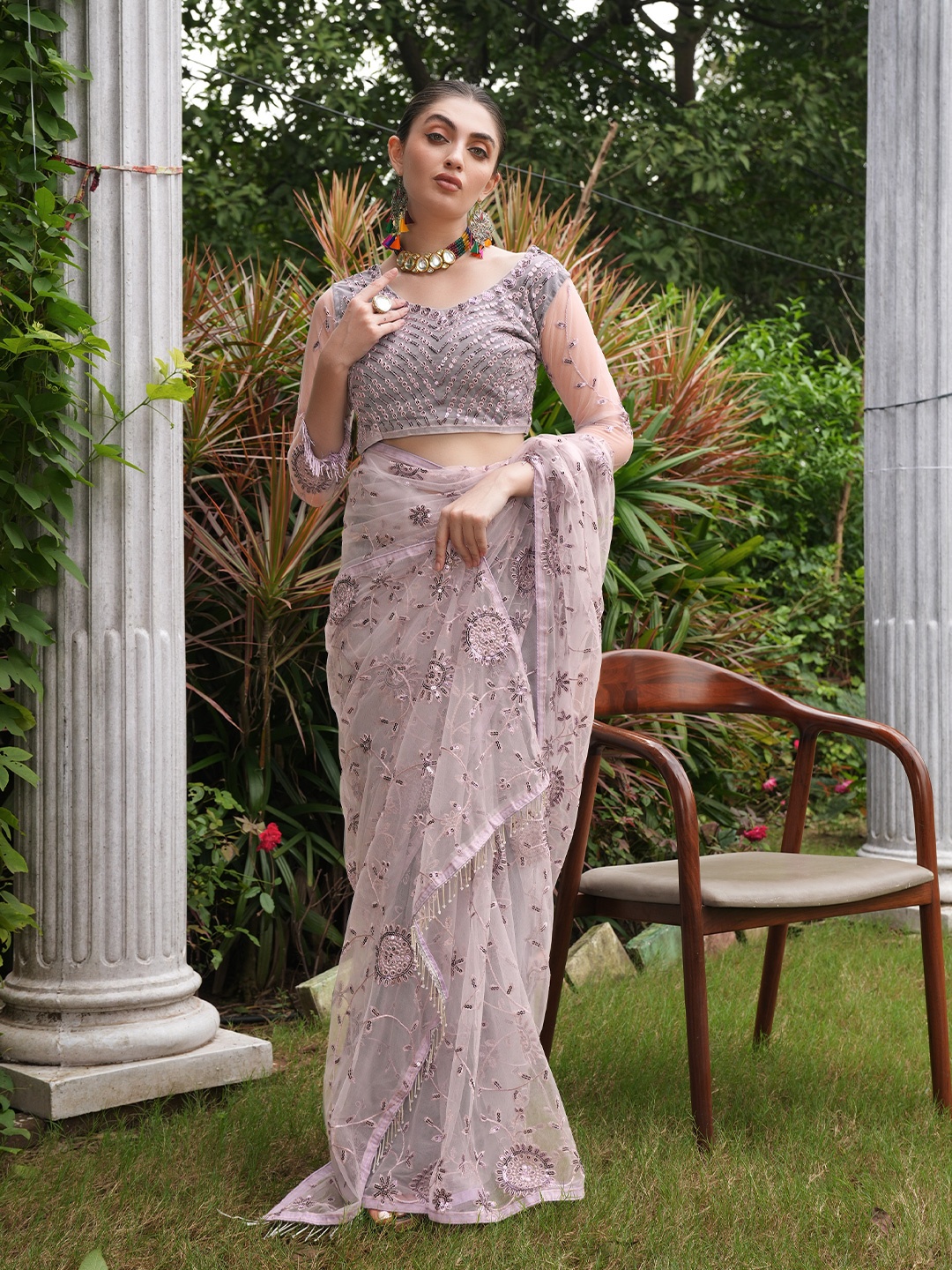 

Sitanjali Floral Sequinned Pure Georgette Mysore Silk Saree, Silver