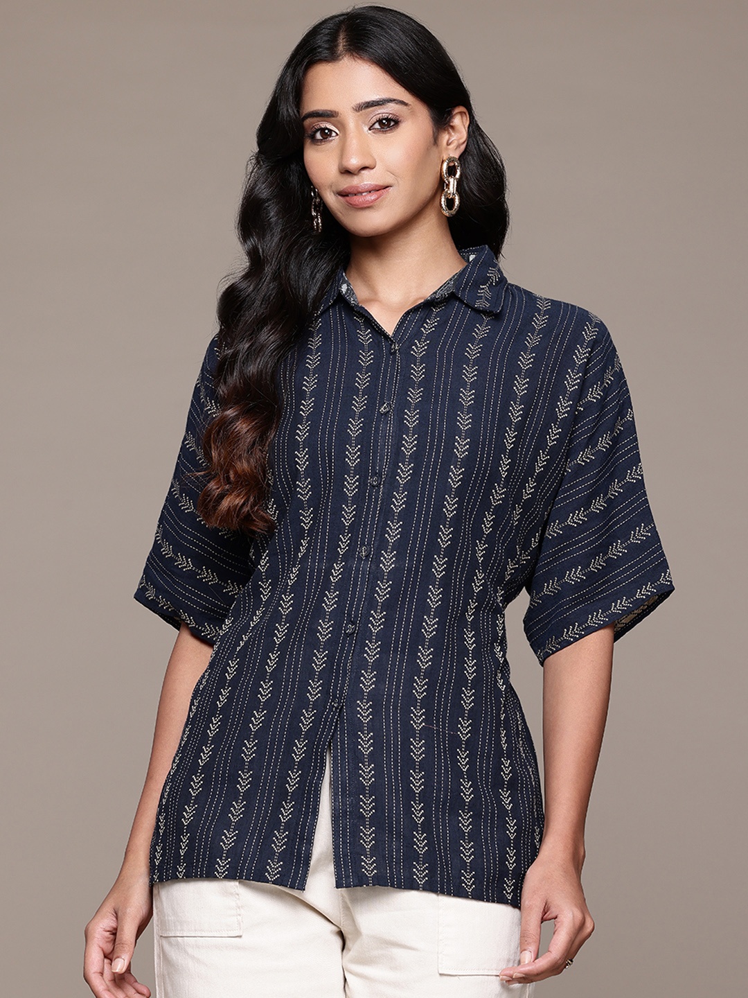 

Ritu Kumar Geometric Embroidered Batwing Sleeves Shirt Style Longline Top, Navy blue