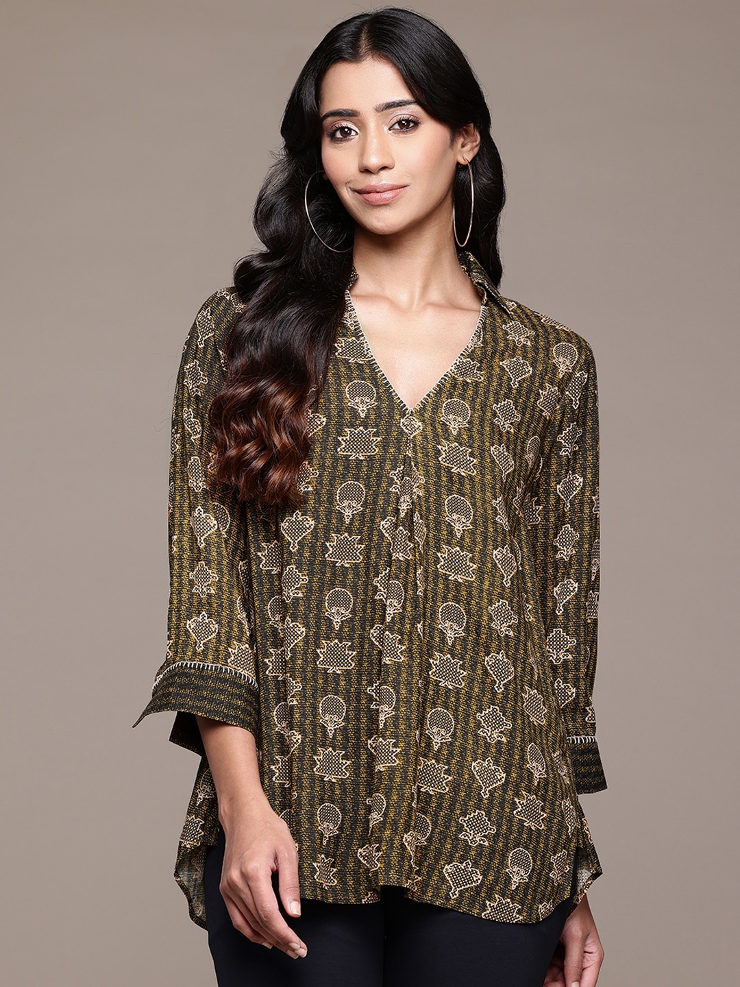 

Ritu Kumar Printed Regular Top, Olive