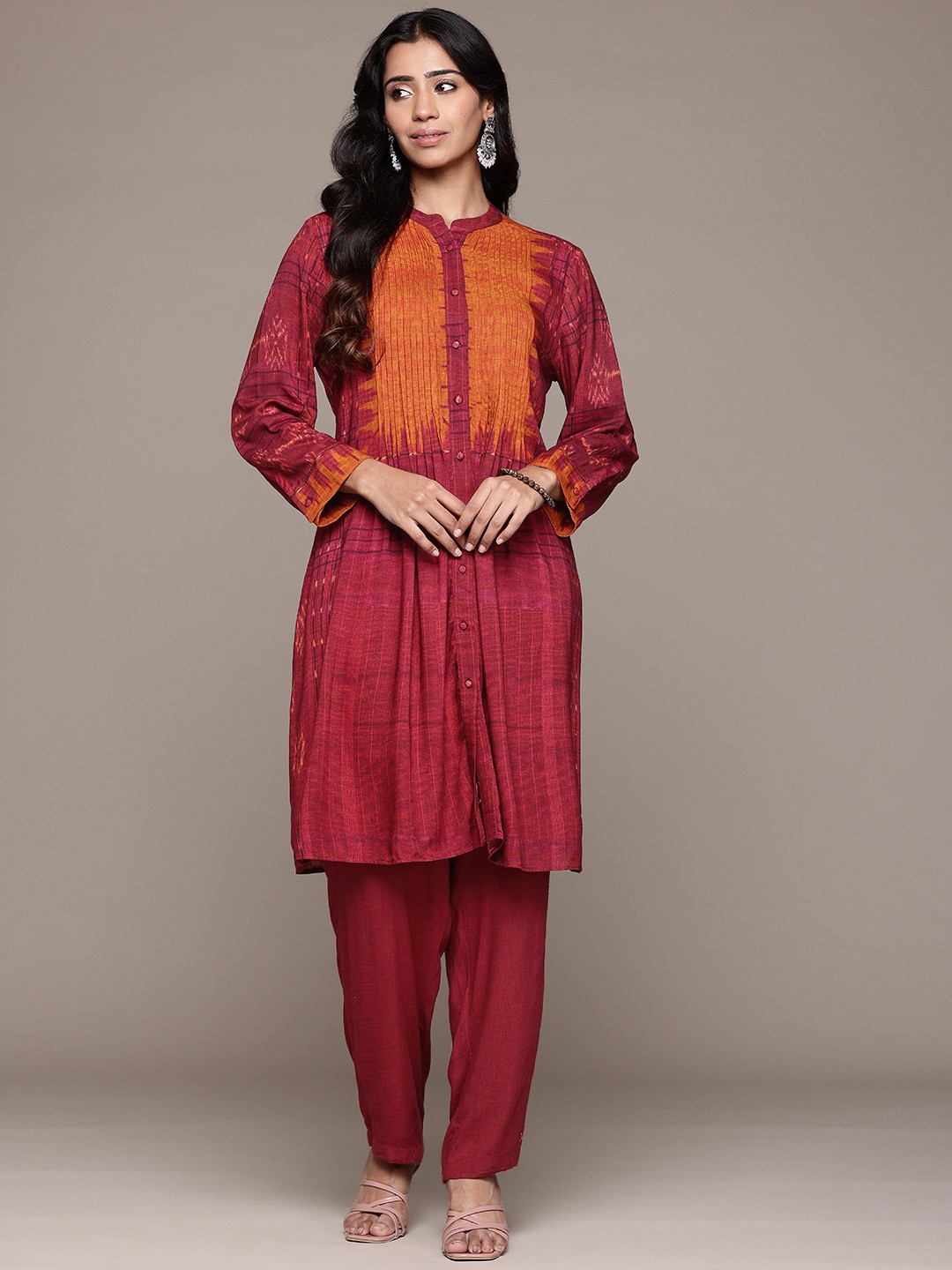 

Ritu Kumar Printed Pleated Kurta with Trousers, Burgundy