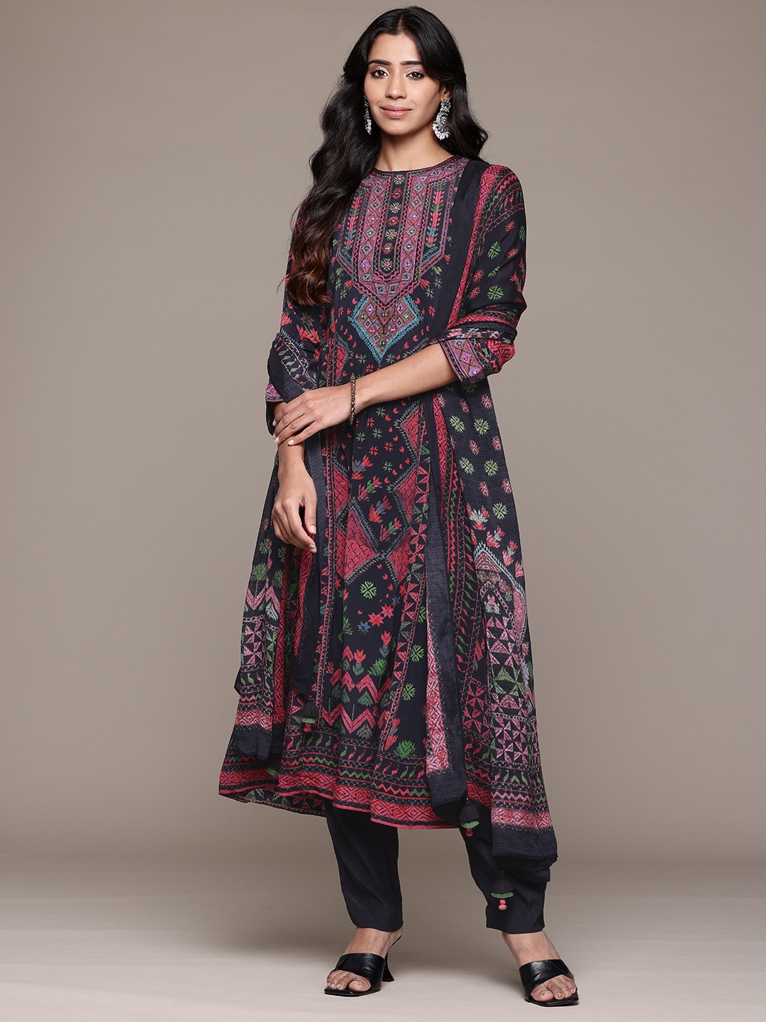 

Ritu Kumar Printed Pleated Mirror Work Kurta With Churidar & Dupatta, Black