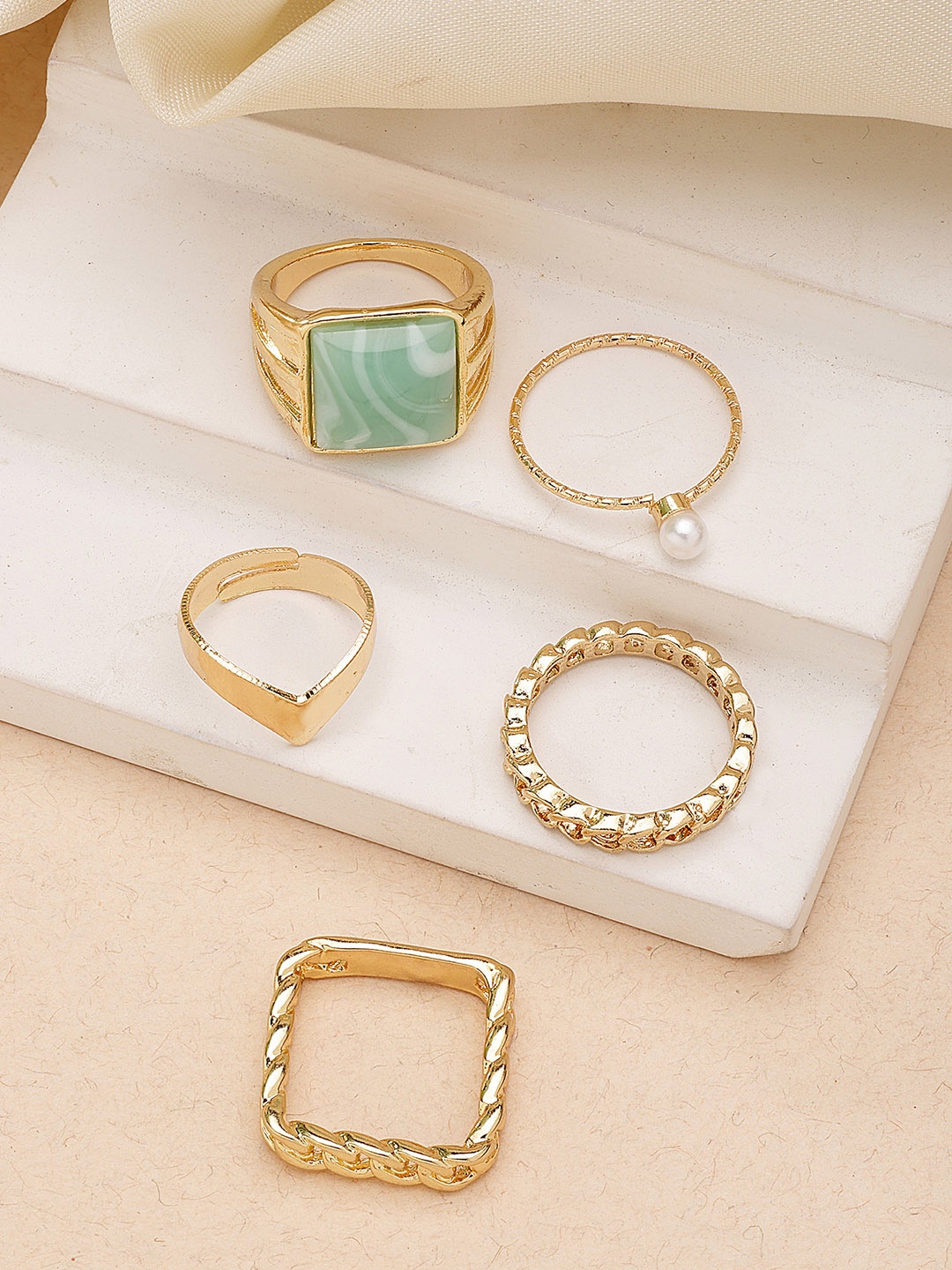 

Bohey by KARATCART 5Pcs Gold-Plated Intricate Finger Rings, Sea green