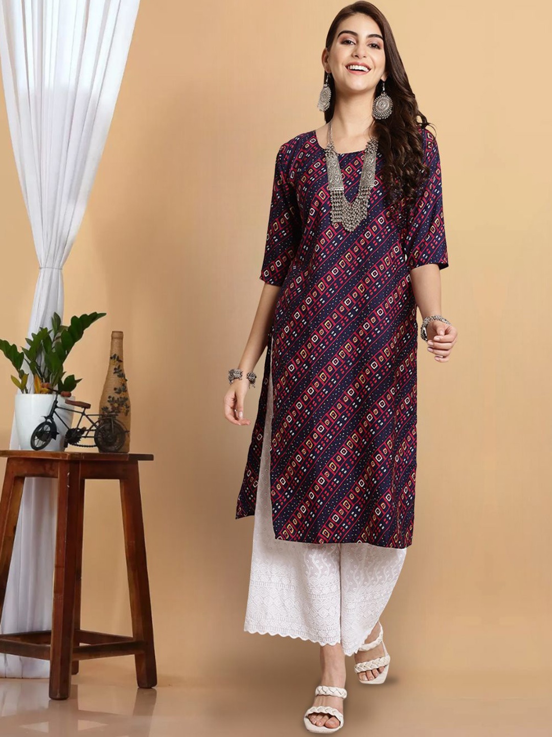 

7Threads Women Geometric Printed Thread Work Floral Crepe Kurta, Multi
