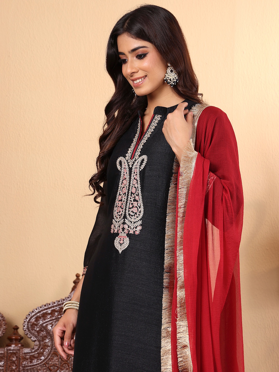 

Varanga Black Paisley Embroidered Thread Work Straight Kurta with Palazzos & Dupatta