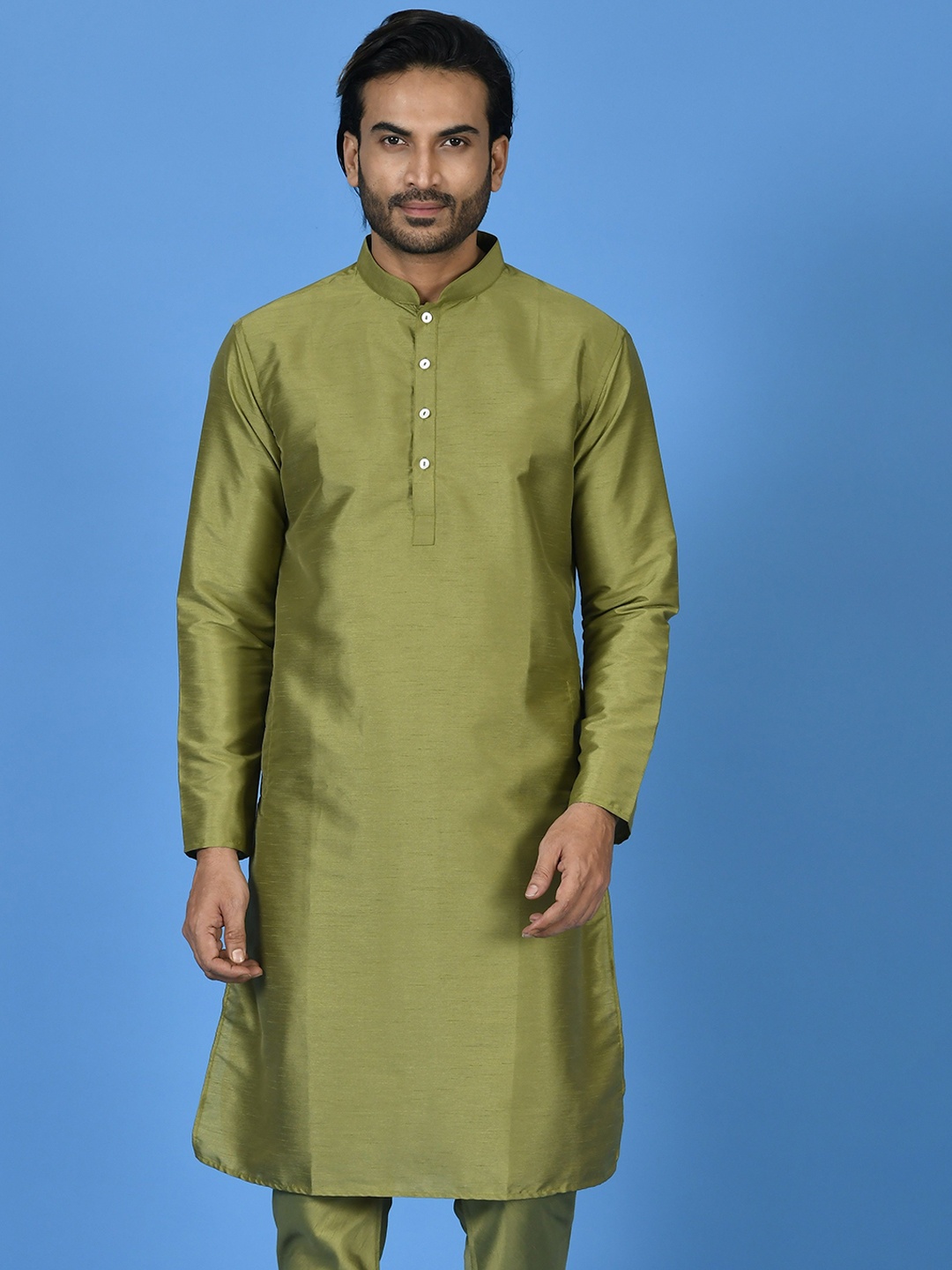 

Sayisha Mandarin Collar Long Sleeves Silk Straight kurta, Green