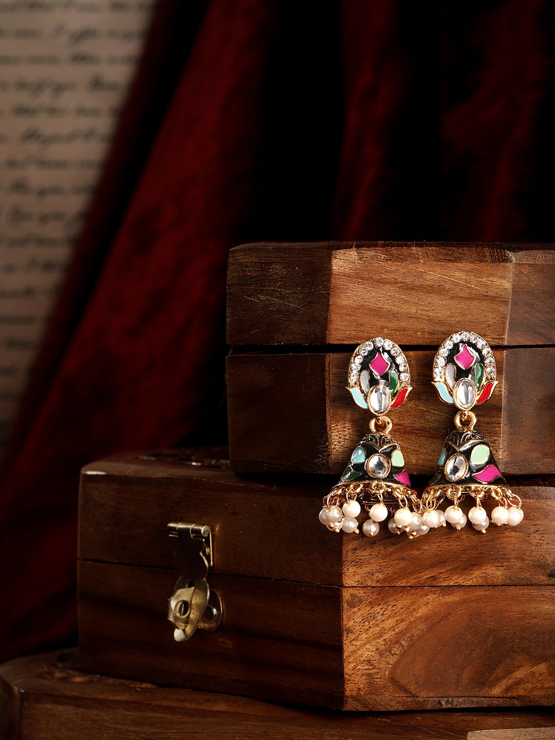 

AARSHVI Gold-Plated Kundan Contemporary Jhumkas Earrings