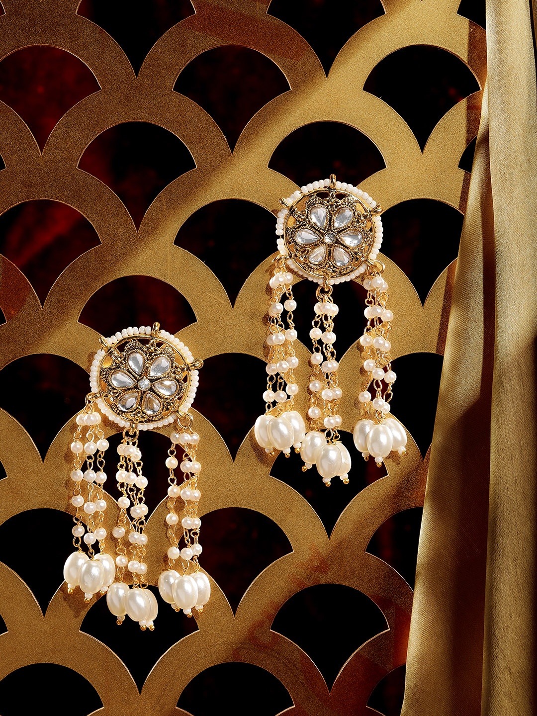 

AARSHVI Gold-Plated Kundan Circular Drop Earrings
