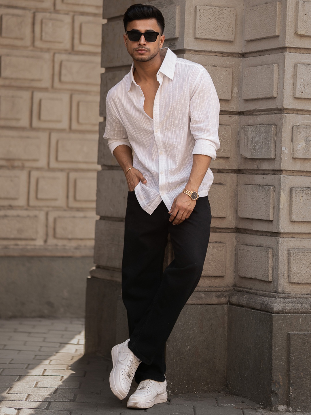 

Powerlook Men Spread Collar Striped Cotton Casual Shirt, White