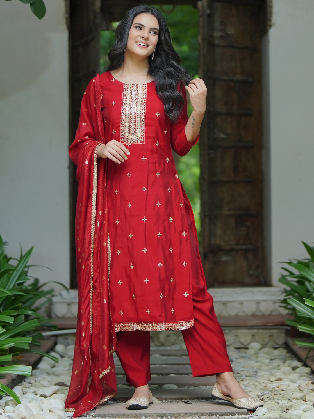 

Libas Ethnic Motifs Embroidered Sequinned Straight Kurta with Trousers & Dupatta, Maroon