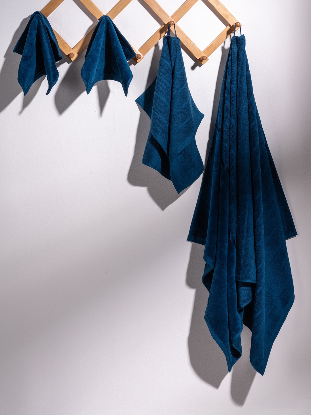 

DAMENSCH Premium Cotton Soft Sheared Terry Better-Basic Towels Set, Navy blue