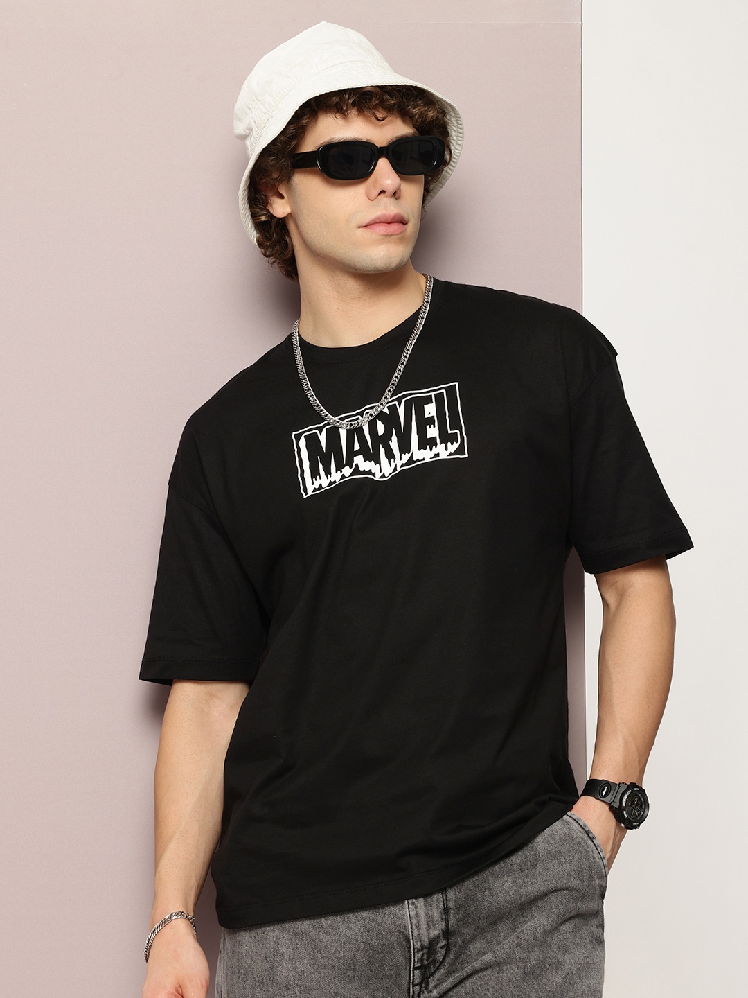 

Kook N Keech Men Marvel Printed Oversized Pure Cotton T-shirt, Black
