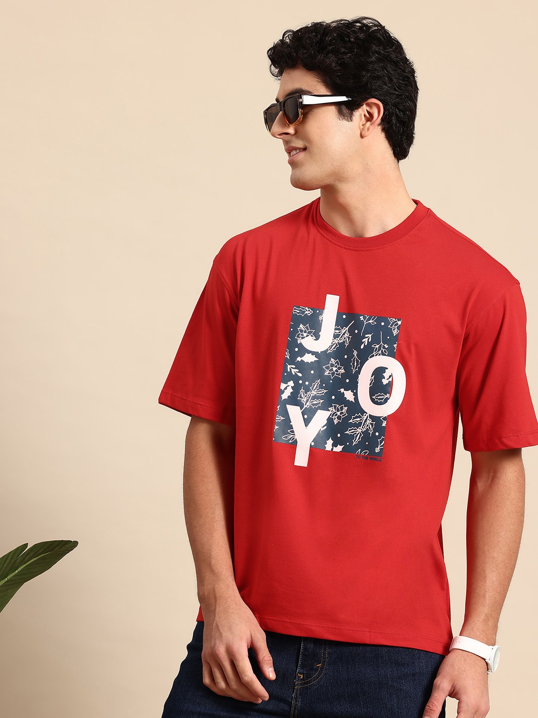 

Mast & Harbour Men Typography Printed Drop-Shoulder Sleeves T-shirt, Red