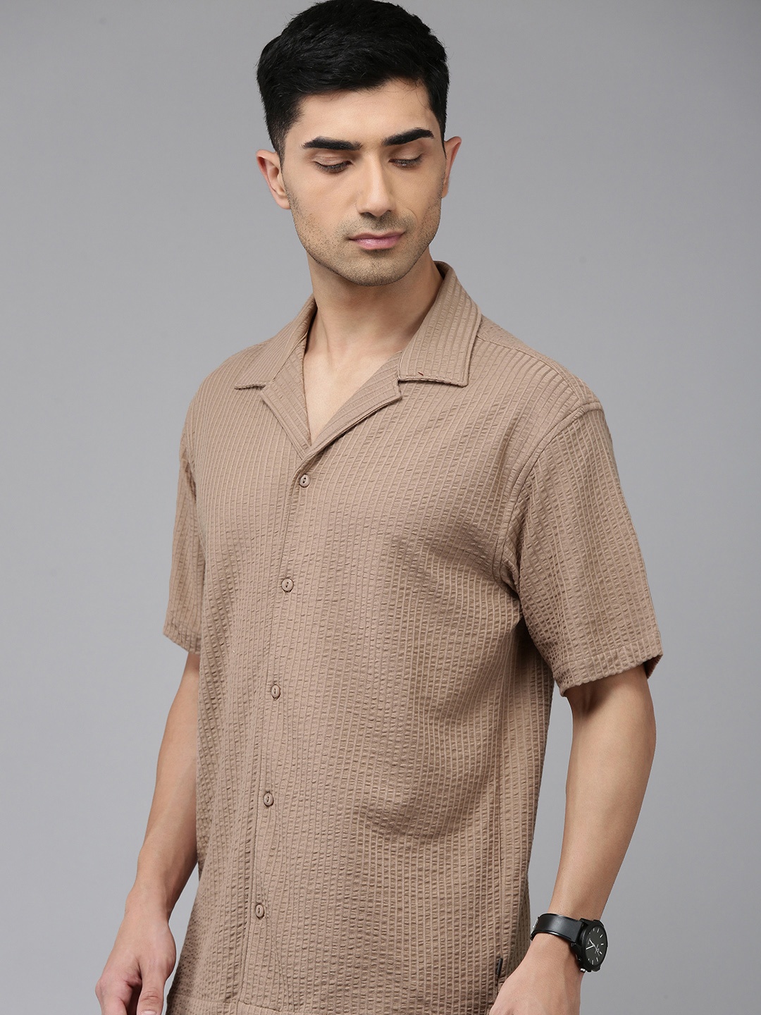 

SPYKAR Self Design Textured Relaxed Fit Knitted Shirt, Beige