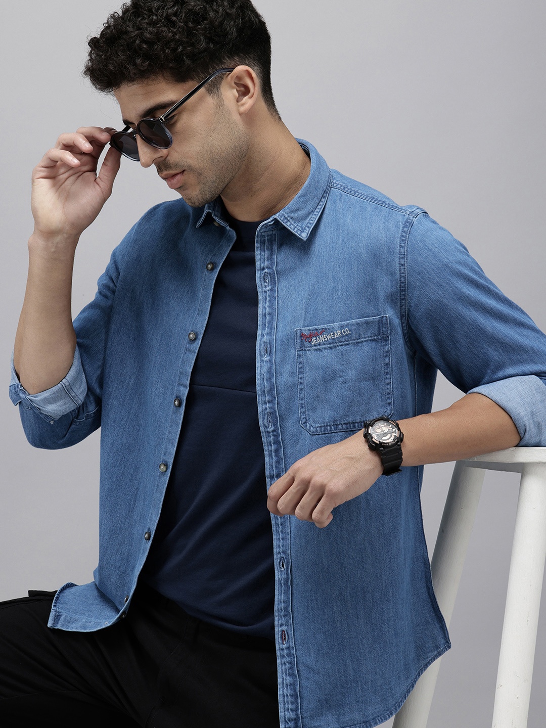 

SPYKAR Pure Cotton Slim Fit Chambray Casual Shirt, Blue