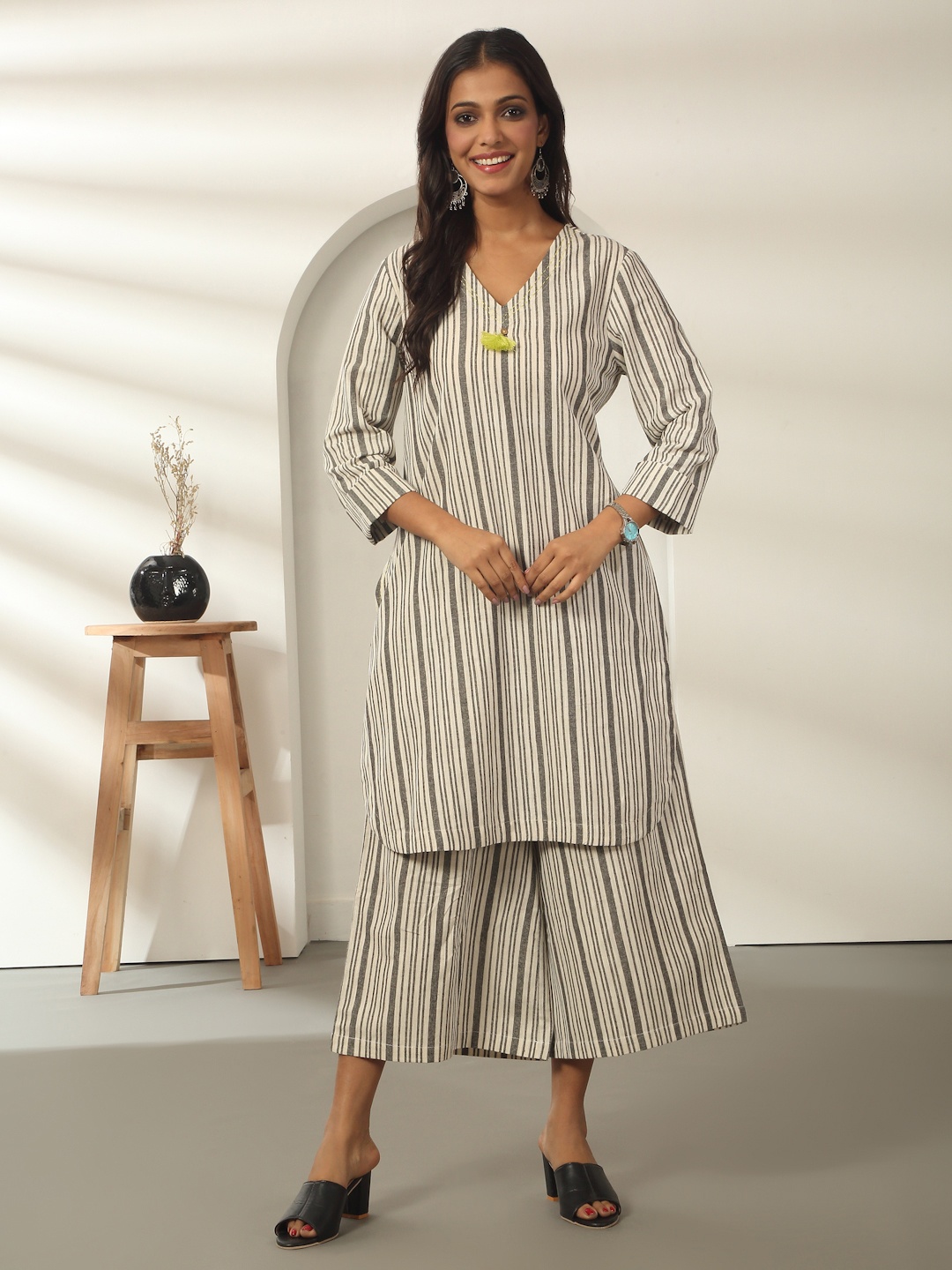 

Likha Striped V-Neck Pure Cotton Straight Kurta with Palazzos, Off white