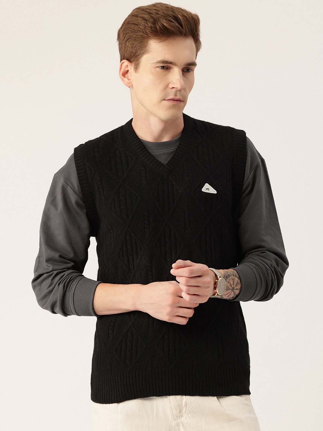 

Monte Carlo V Neck Woollen Sweater Vest, Black