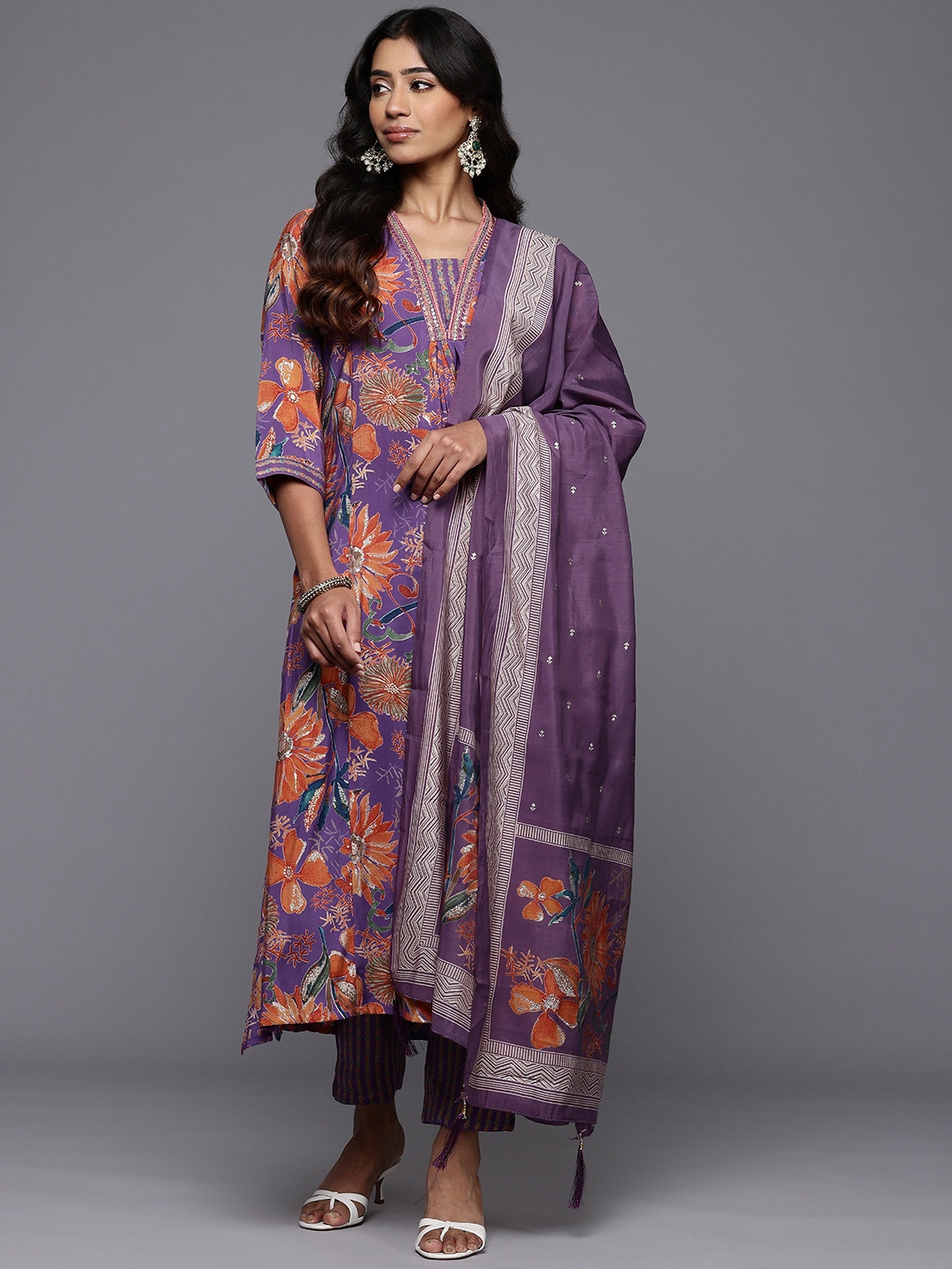 

Varanga Floral Printed Pleated Sequinned Kurta With Trousers & Dupatta, Lavender